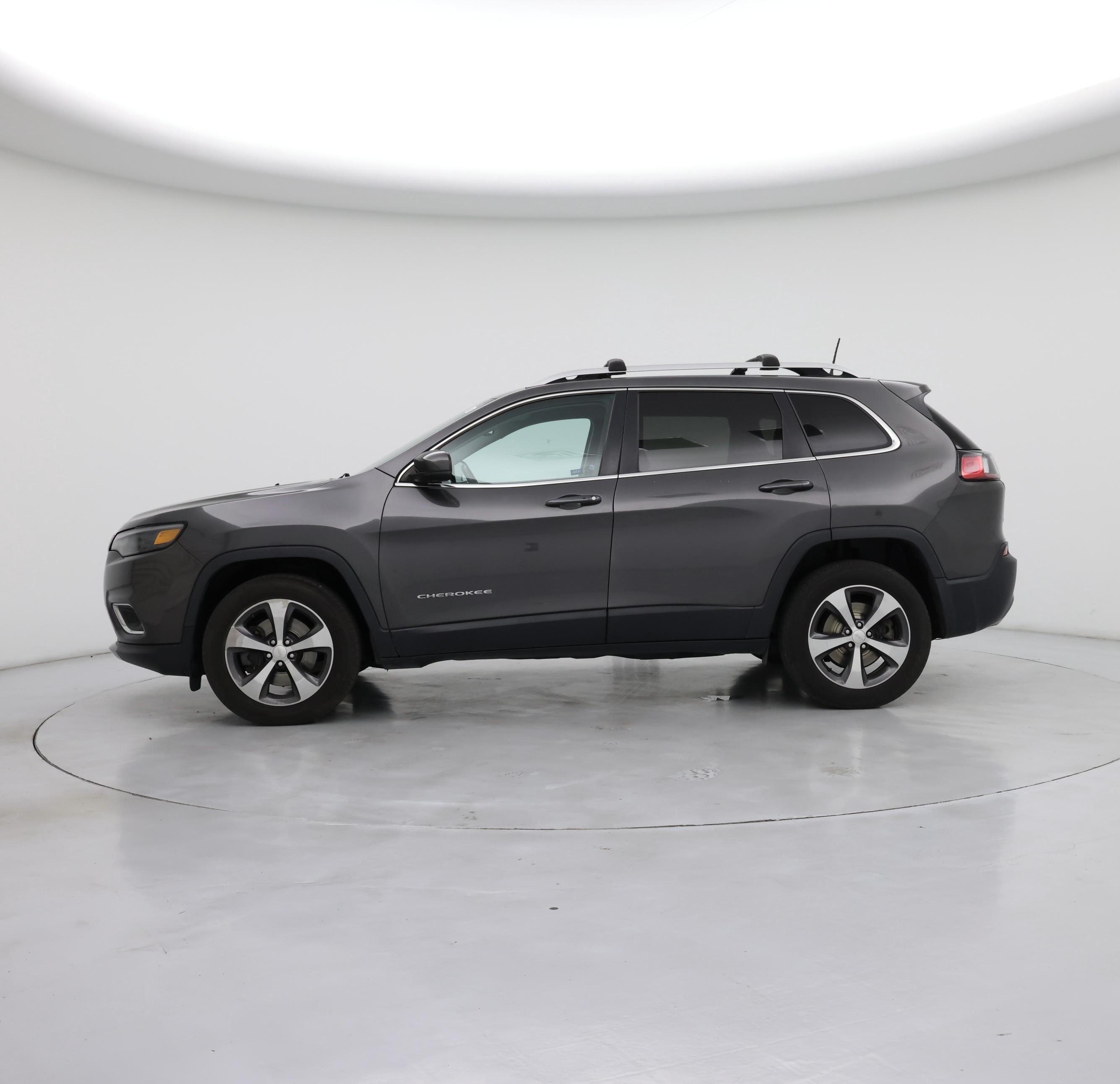 Thumbnail: 2019 Jeep Cherokee - 3