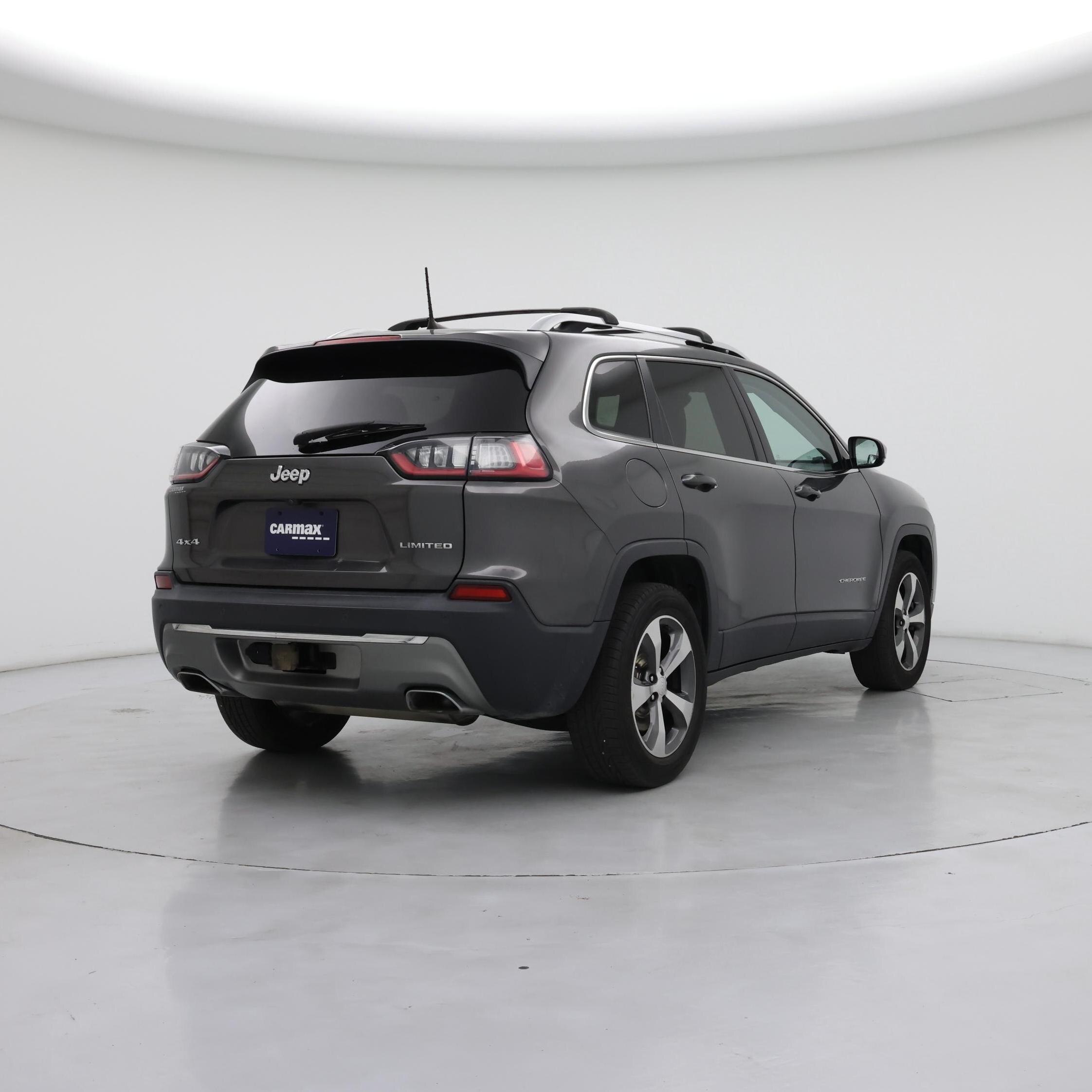Thumbnail: 2019 Jeep Cherokee - 8