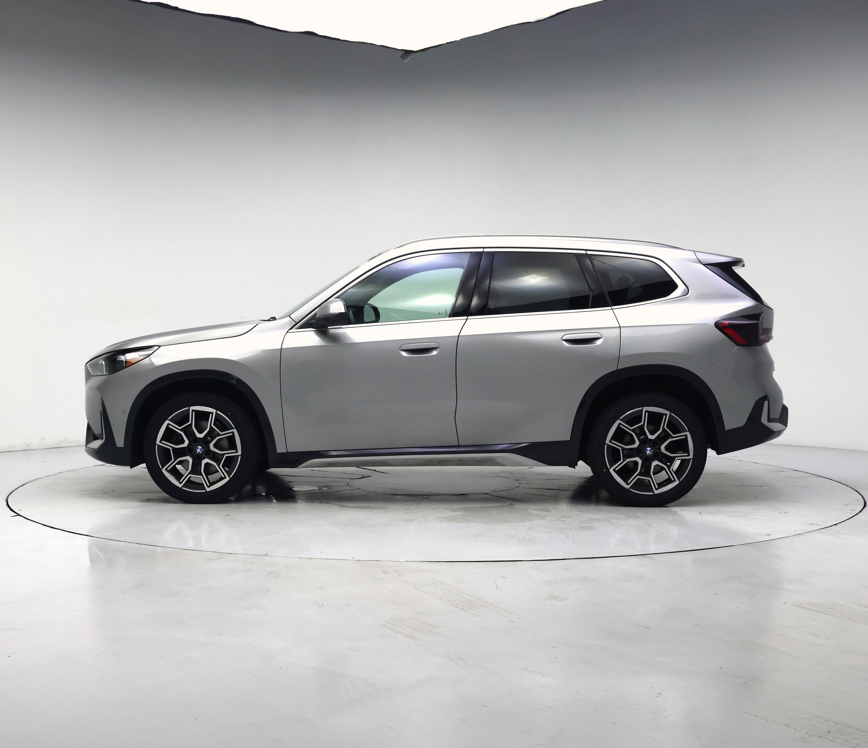 Thumbnail: 2025 BMW X1 - 3