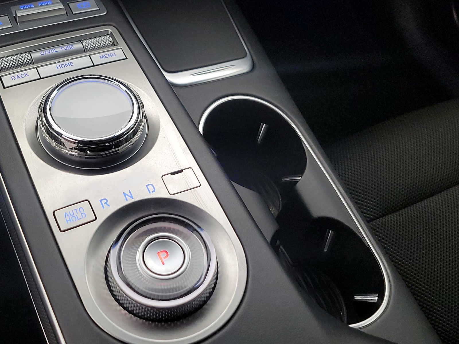 2025 GENESIS GV70 Standard - Photo 19