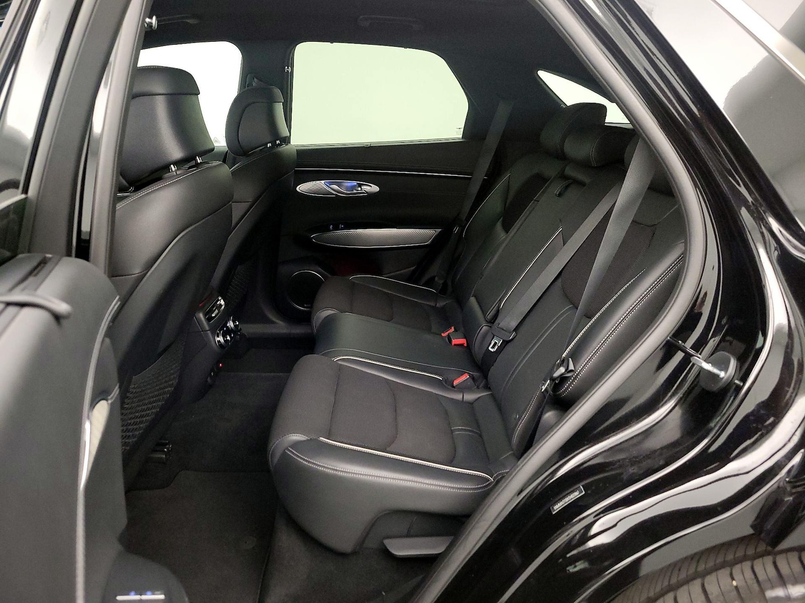 2025 GENESIS GV70 Standard - Photo 22