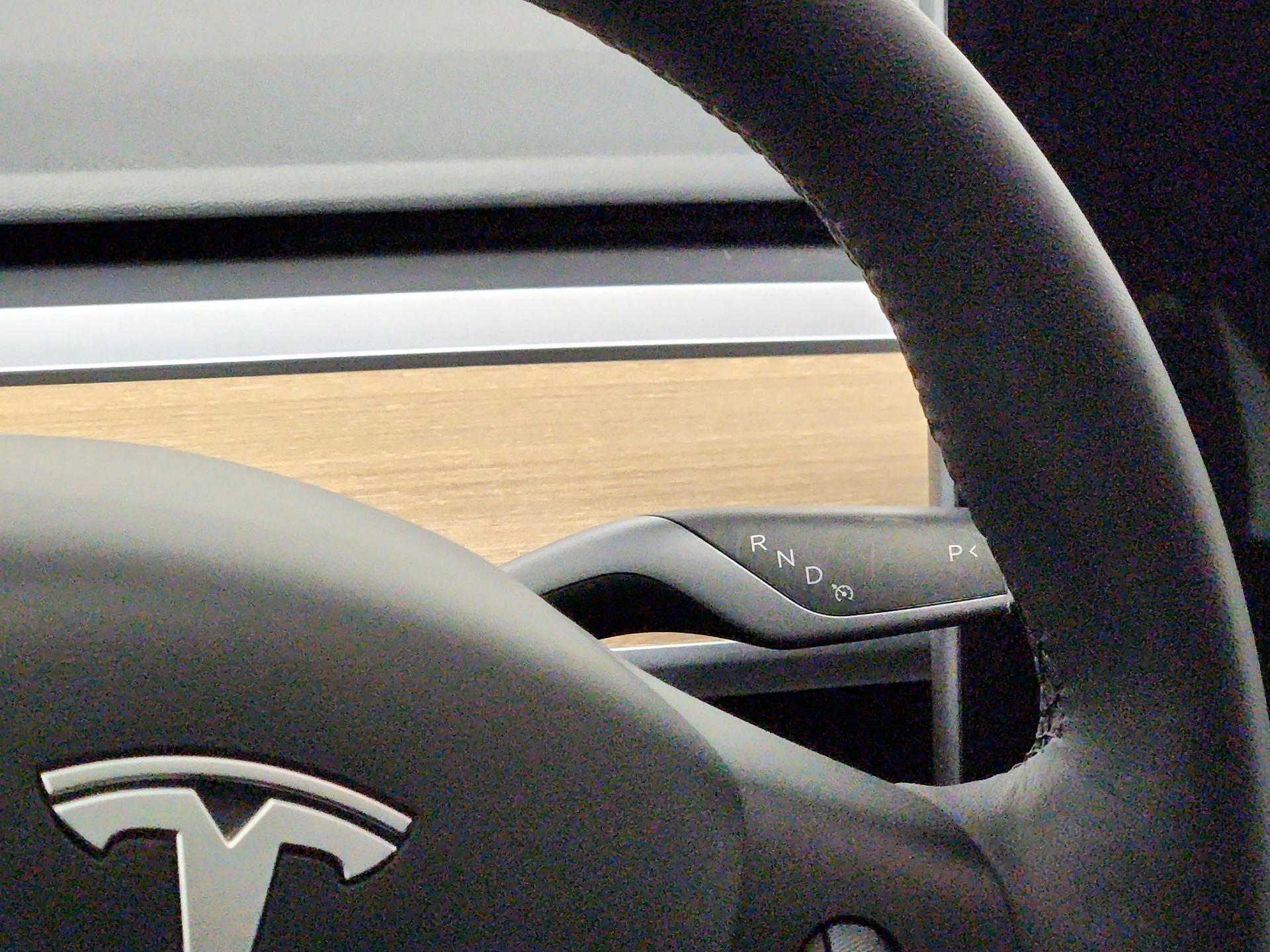 Thumbnail: 2022 Tesla Model 3 - 17