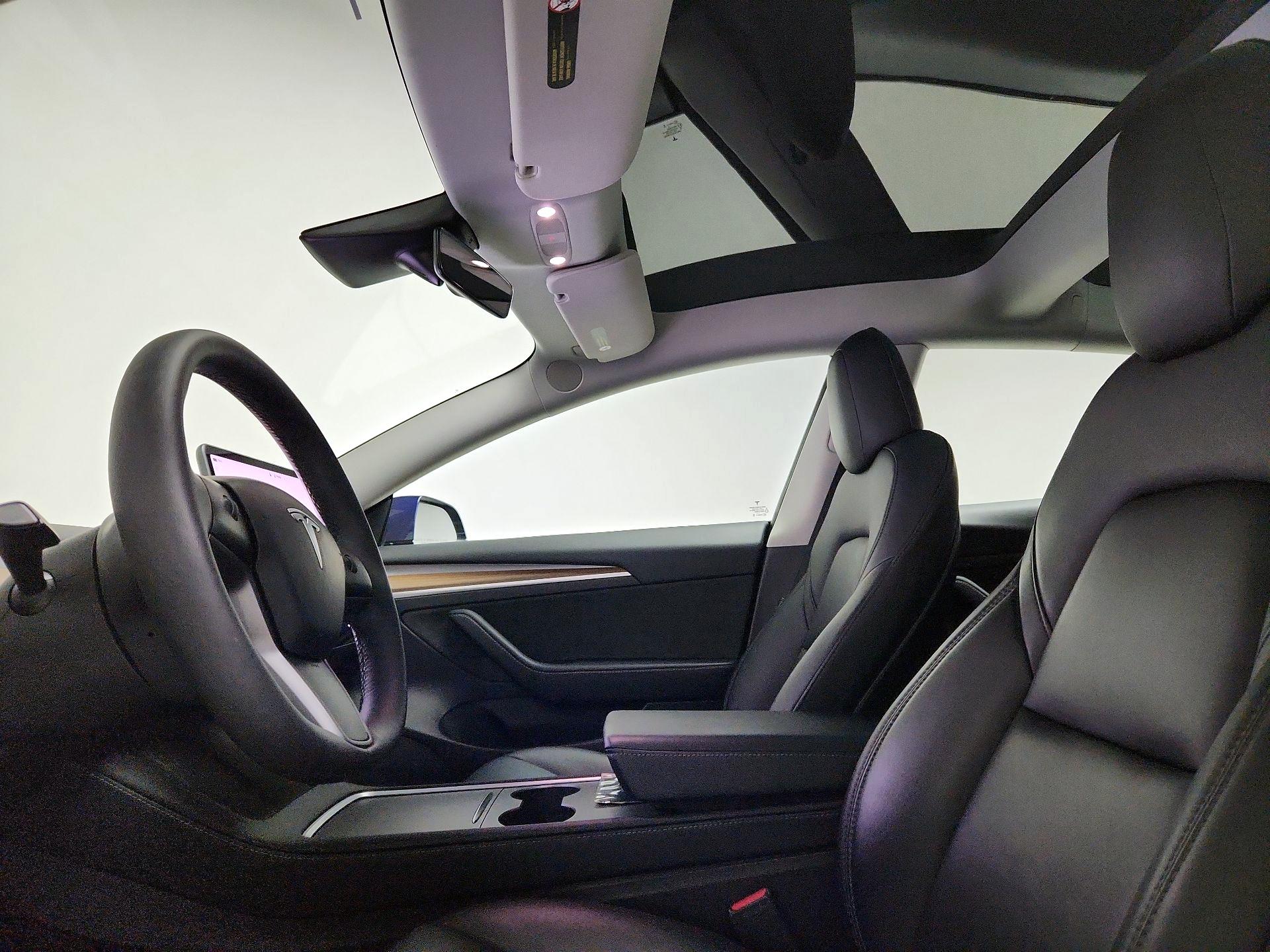 Thumbnail: 2022 Tesla Model 3 - 18