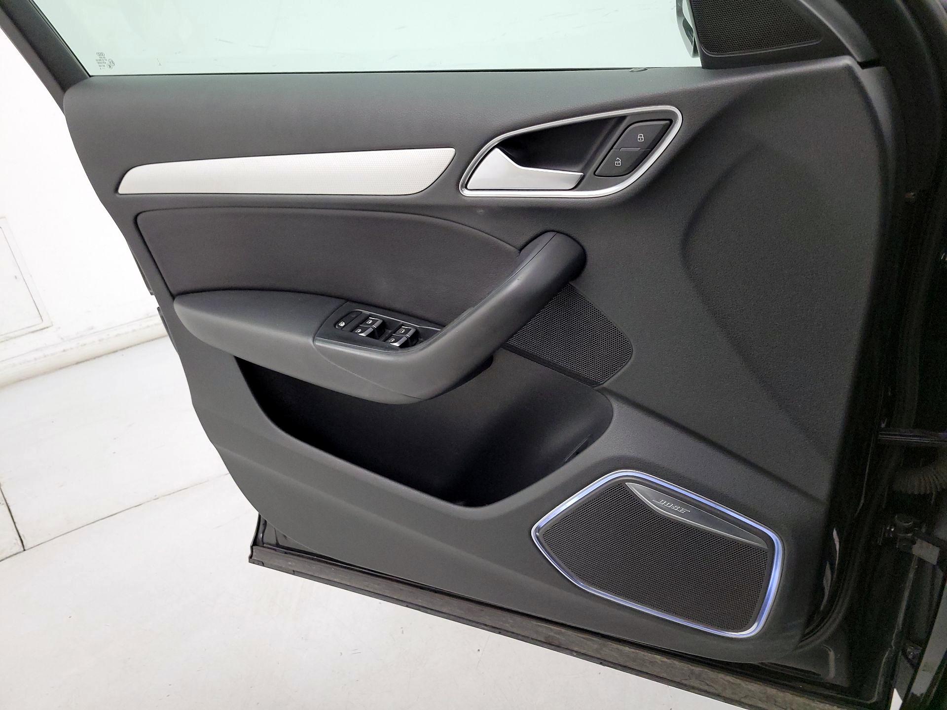 Thumbnail: 2016 Audi Q3 - 12