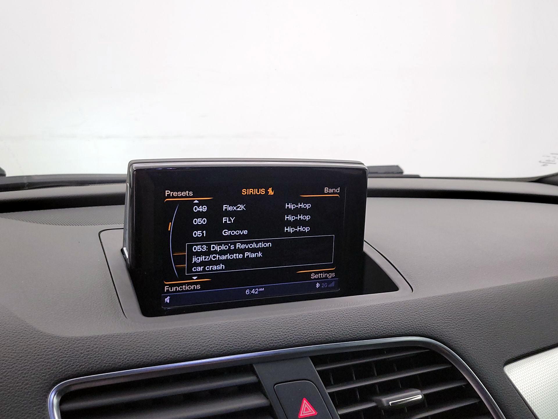 Thumbnail: 2016 Audi Q3 - 15