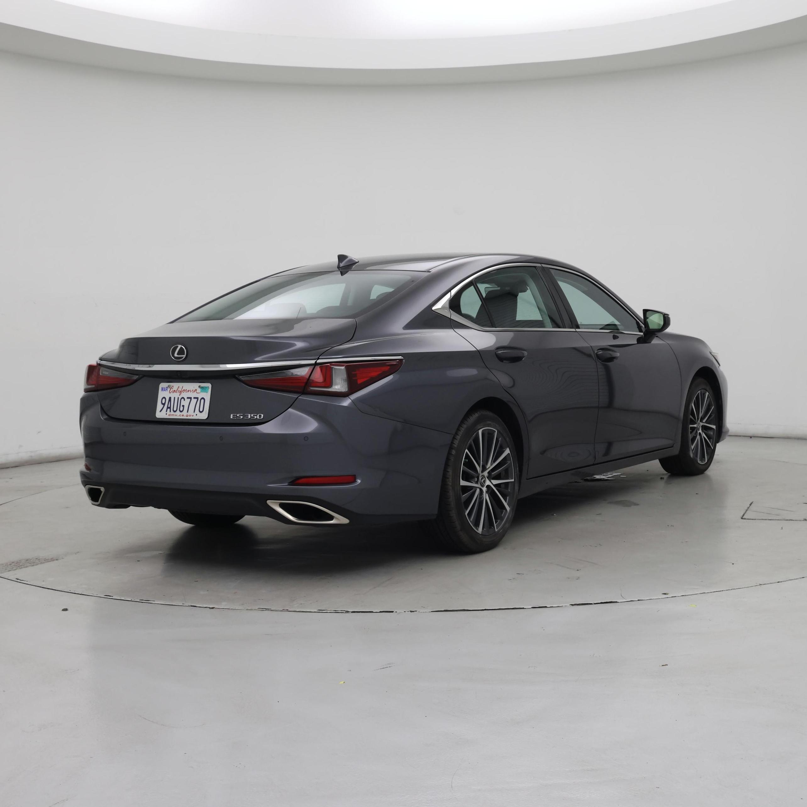 Thumbnail: 2022 Lexus ES - 8