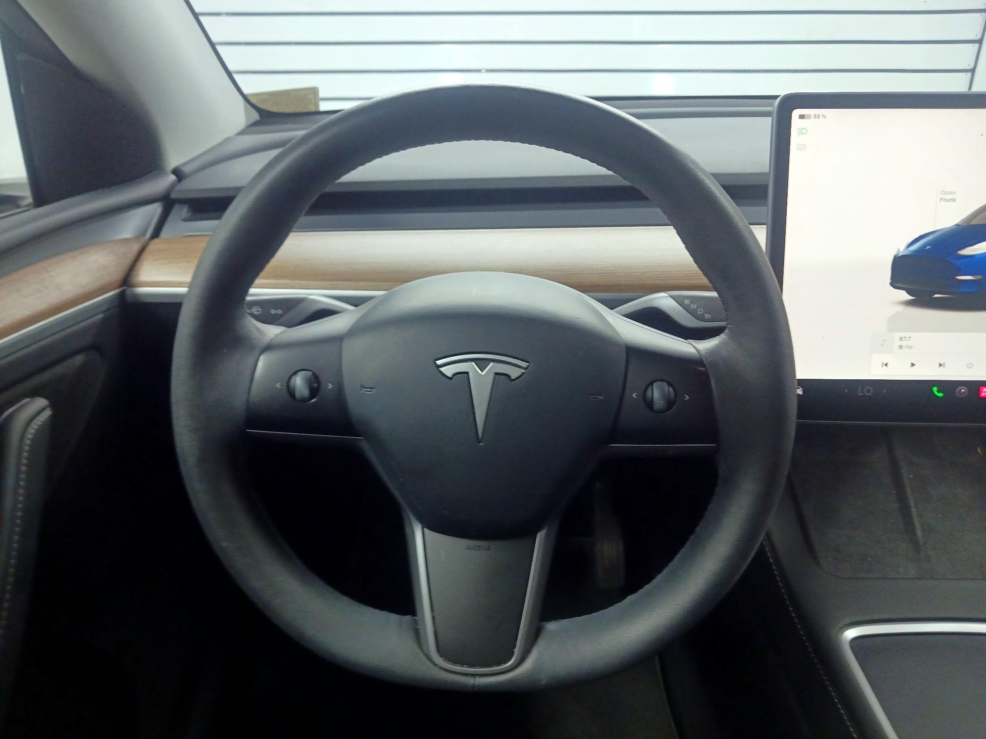 Thumbnail: 2023 Tesla Model Y - 10