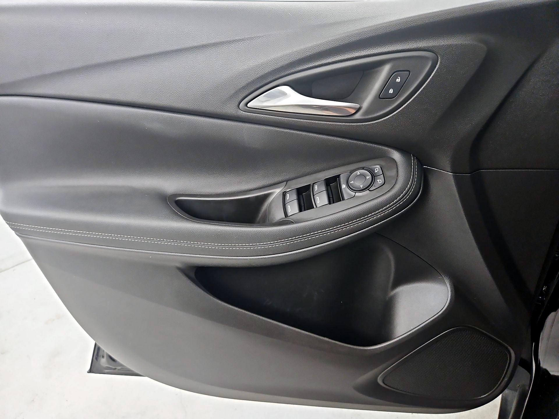 Thumbnail: 2022 Buick Encore GX - 12