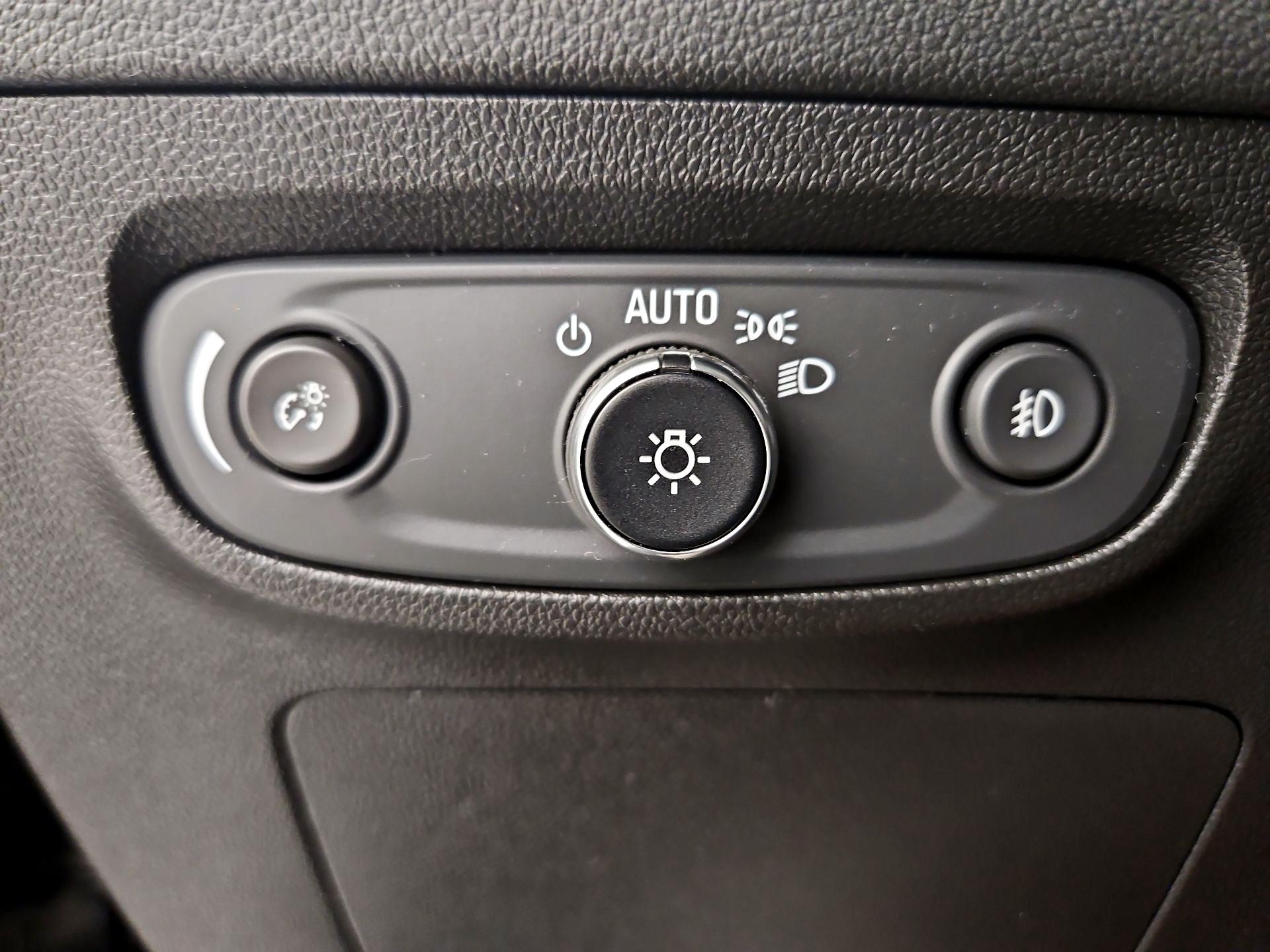 Thumbnail: 2022 Buick Encore GX - 13