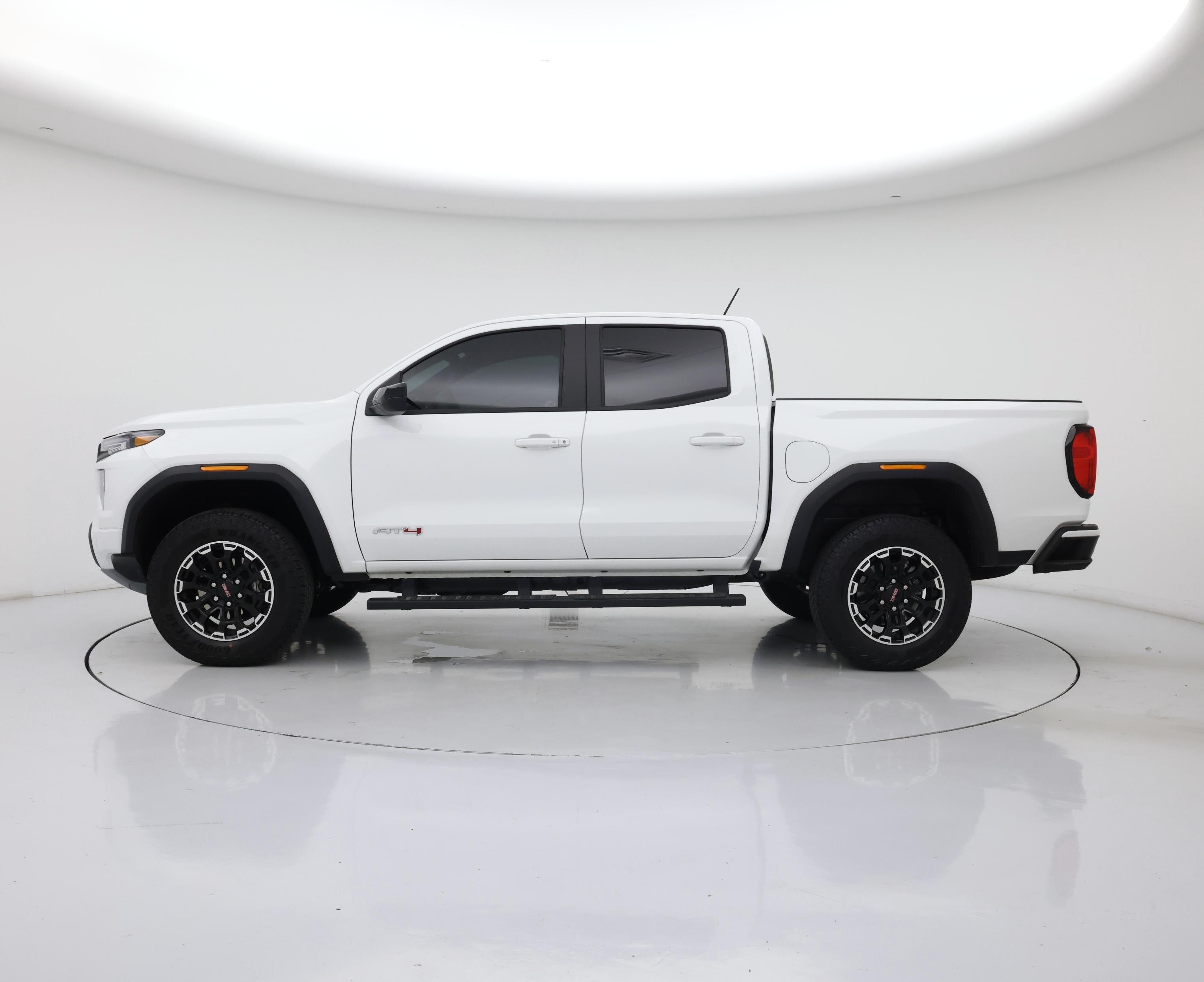 Thumbnail: 2026 GMC Canyon - 3