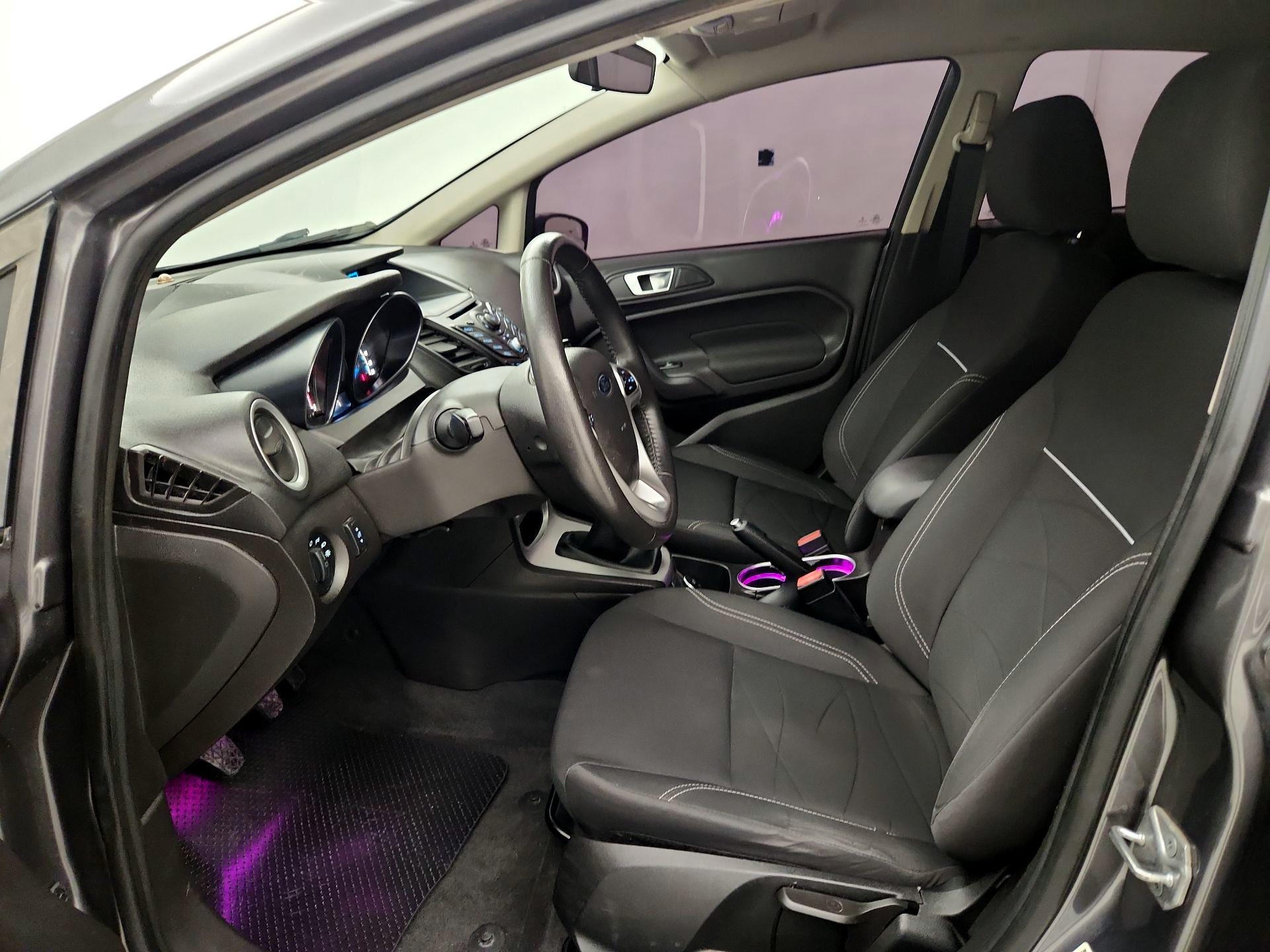 Thumbnail: 2014 Ford Fiesta - 11