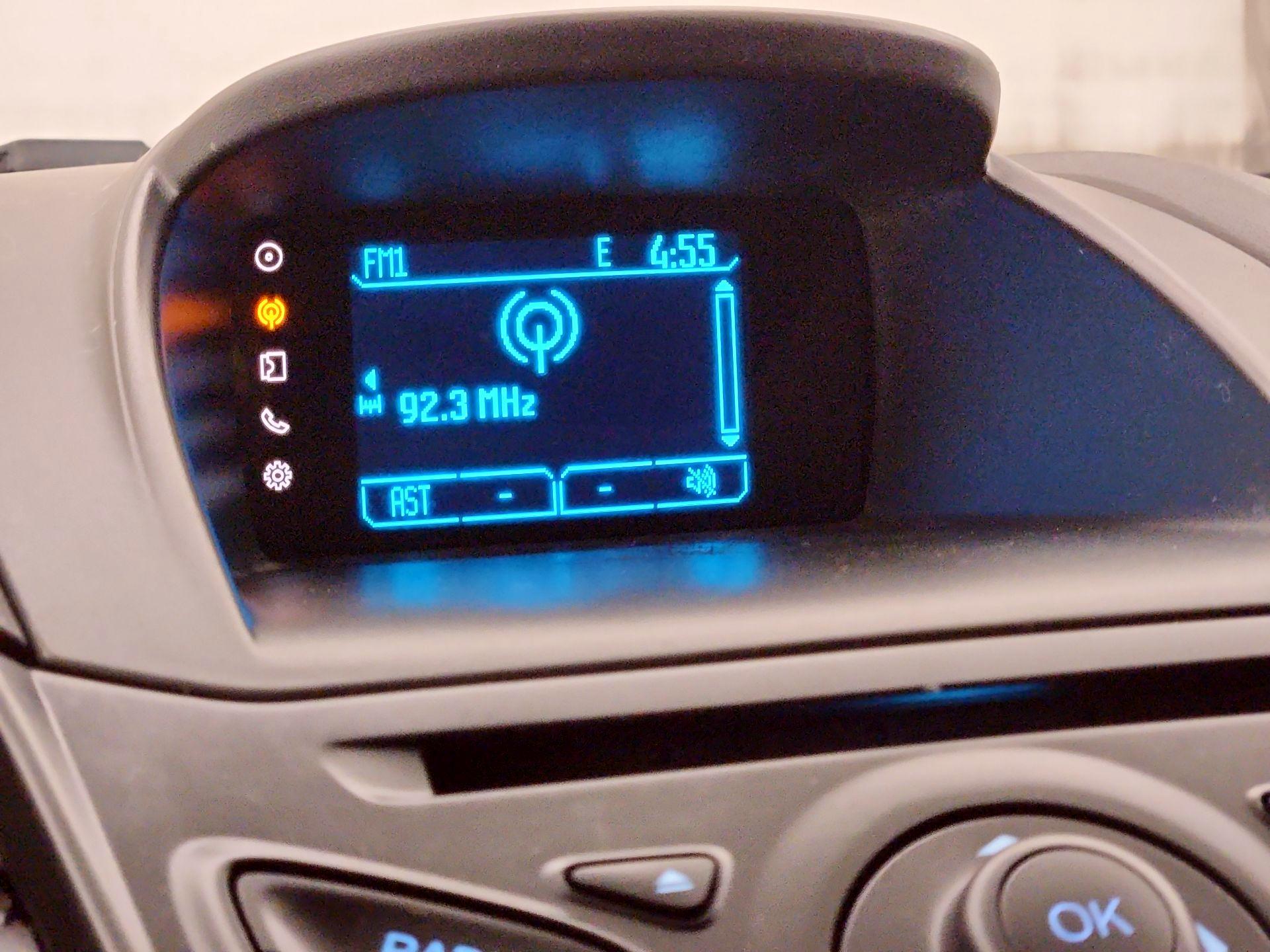 Thumbnail: 2014 Ford Fiesta - 14