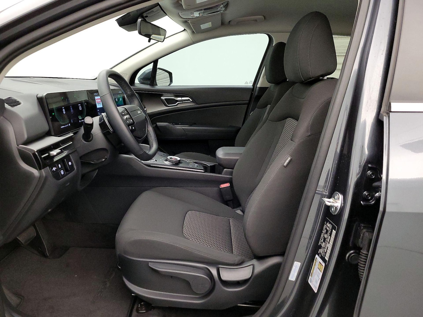 2026 Kia Sportage LX Hybrid - Photo 12