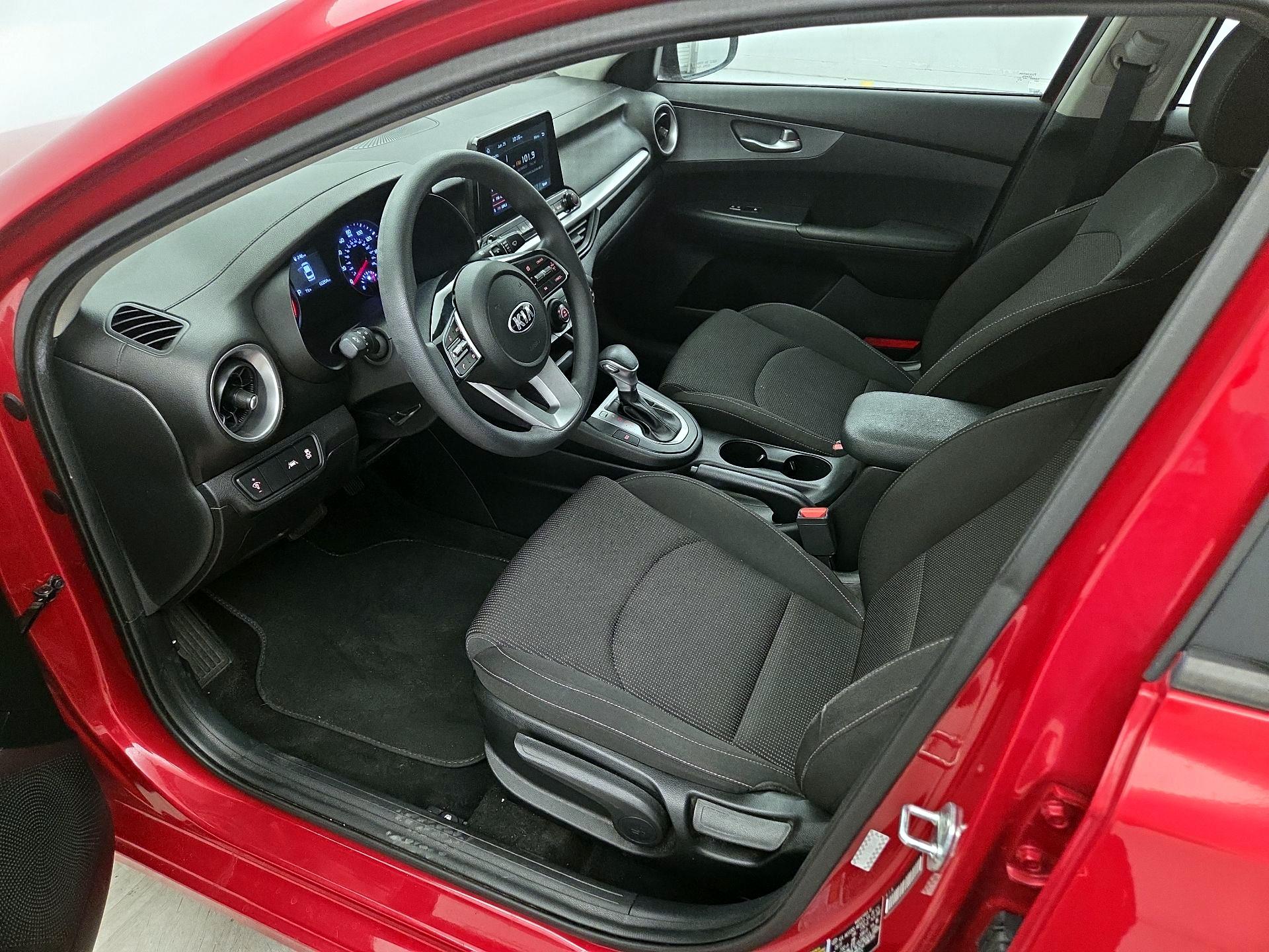 Thumbnail: 2020 Kia Forte - 11