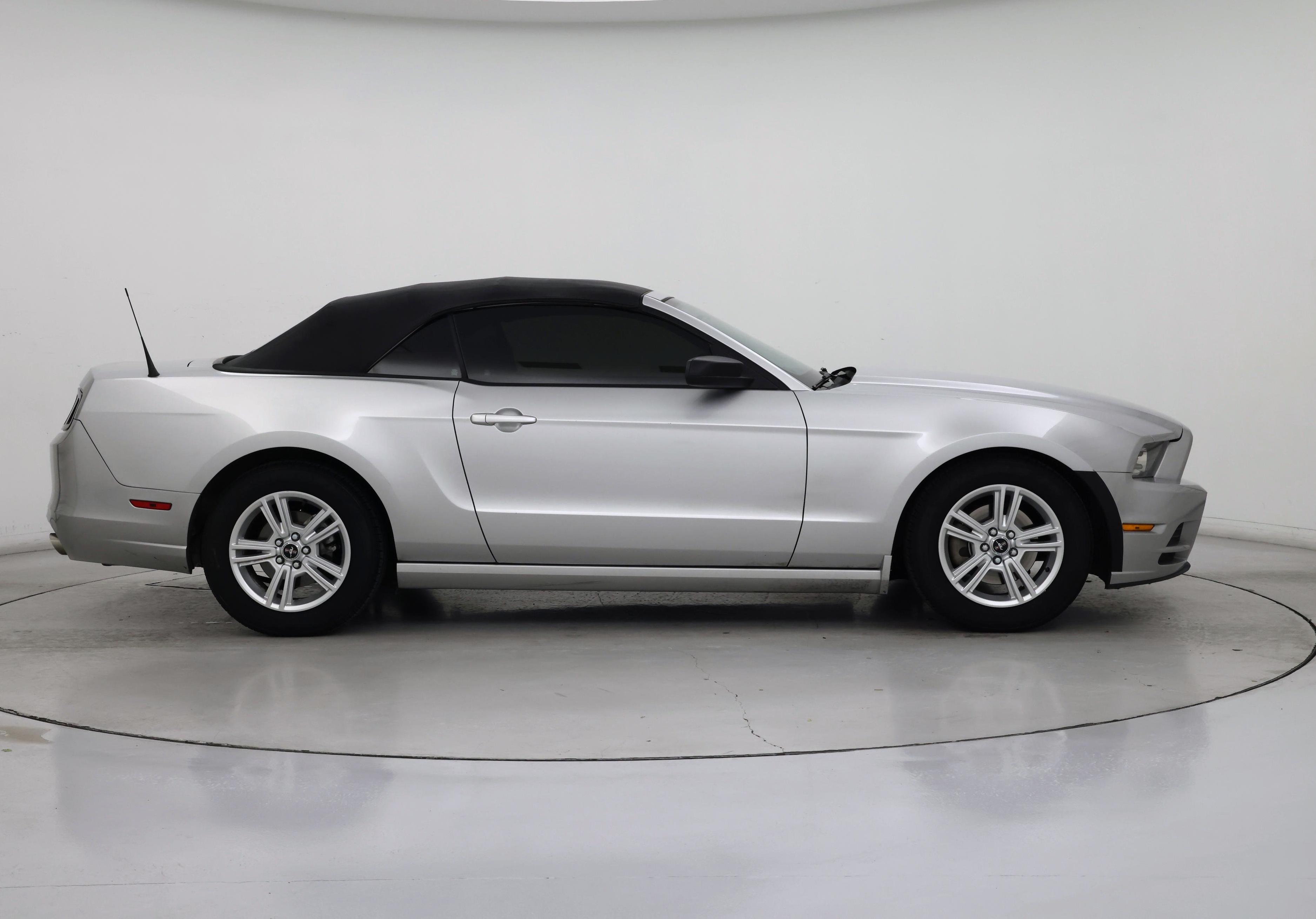 Thumbnail: 2014 Ford Mustang - 7