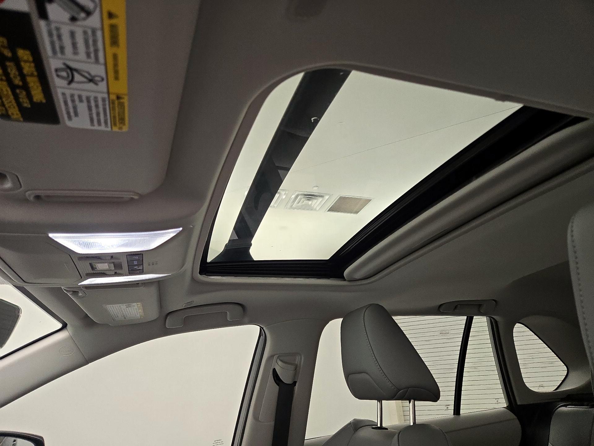 Thumbnail: 2025 Toyota RAV4 - 19
