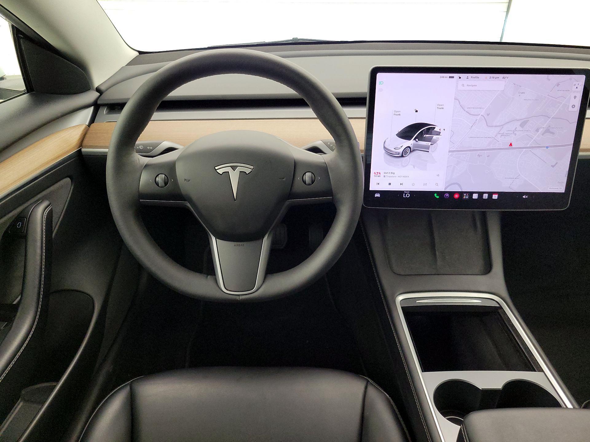 Thumbnail: 2023 Tesla Model 3 - 10