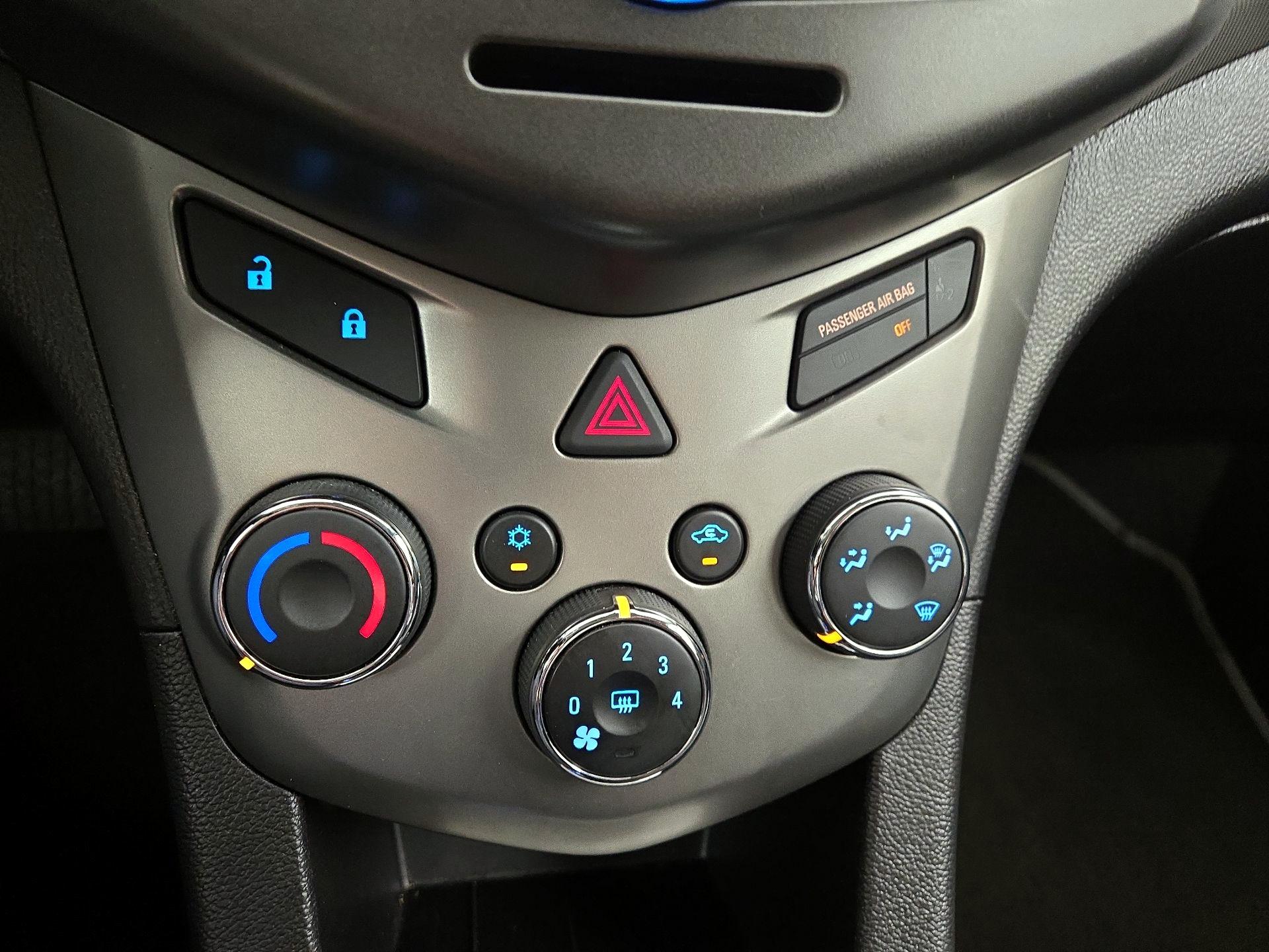 Thumbnail: 2015 Chevrolet Sonic - 15