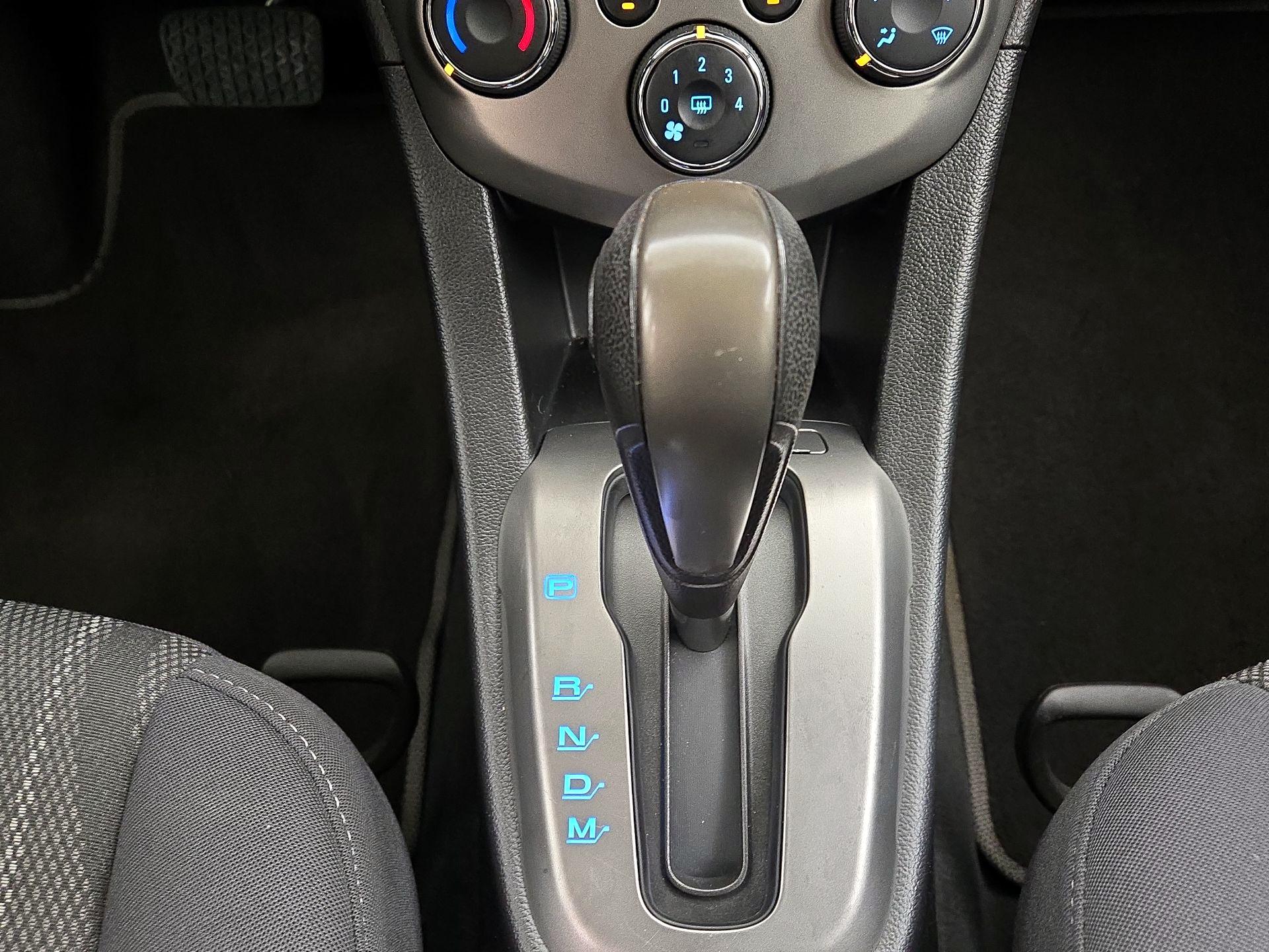 Thumbnail: 2015 Chevrolet Sonic - 16