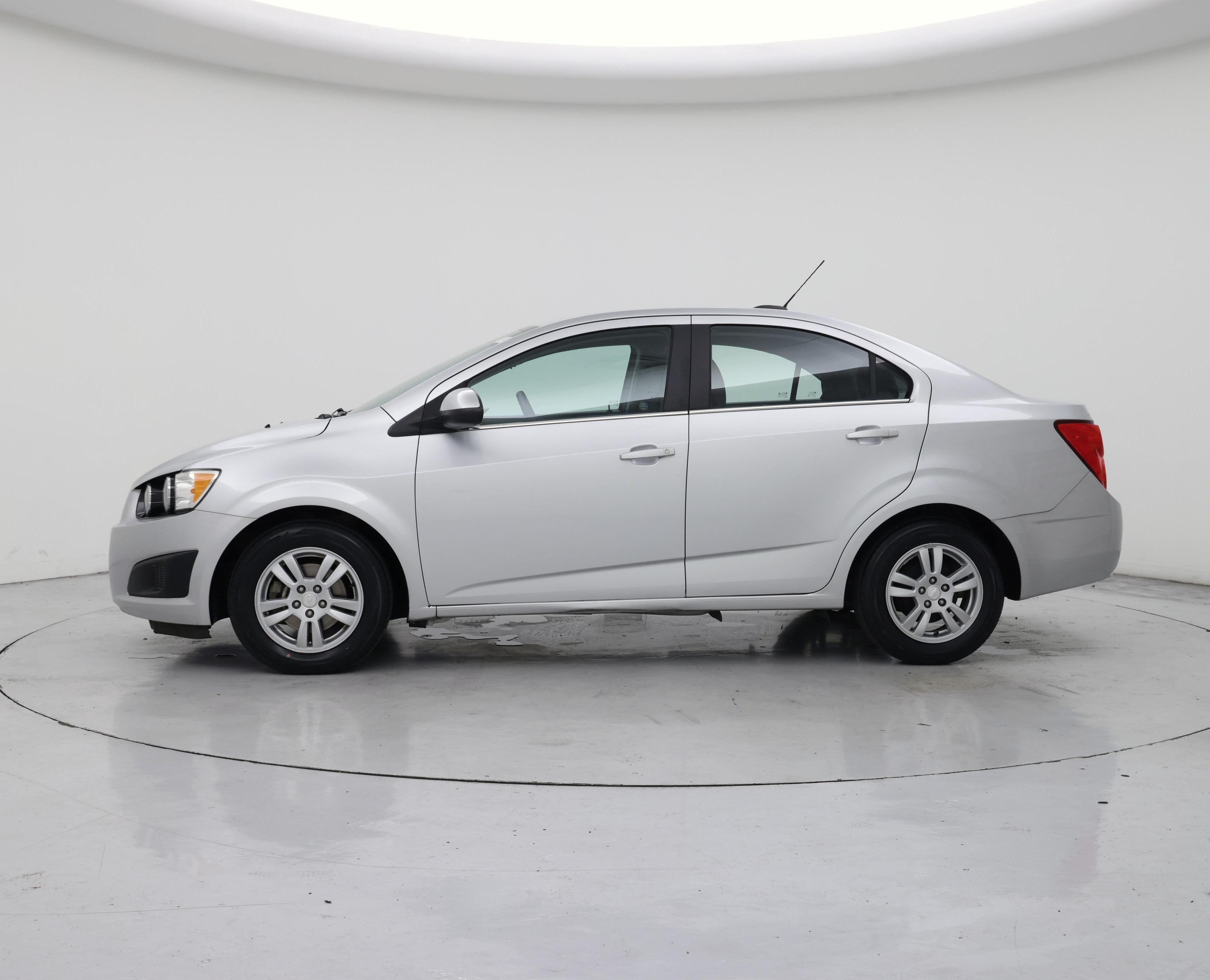 Thumbnail: 2015 Chevrolet Sonic - 3