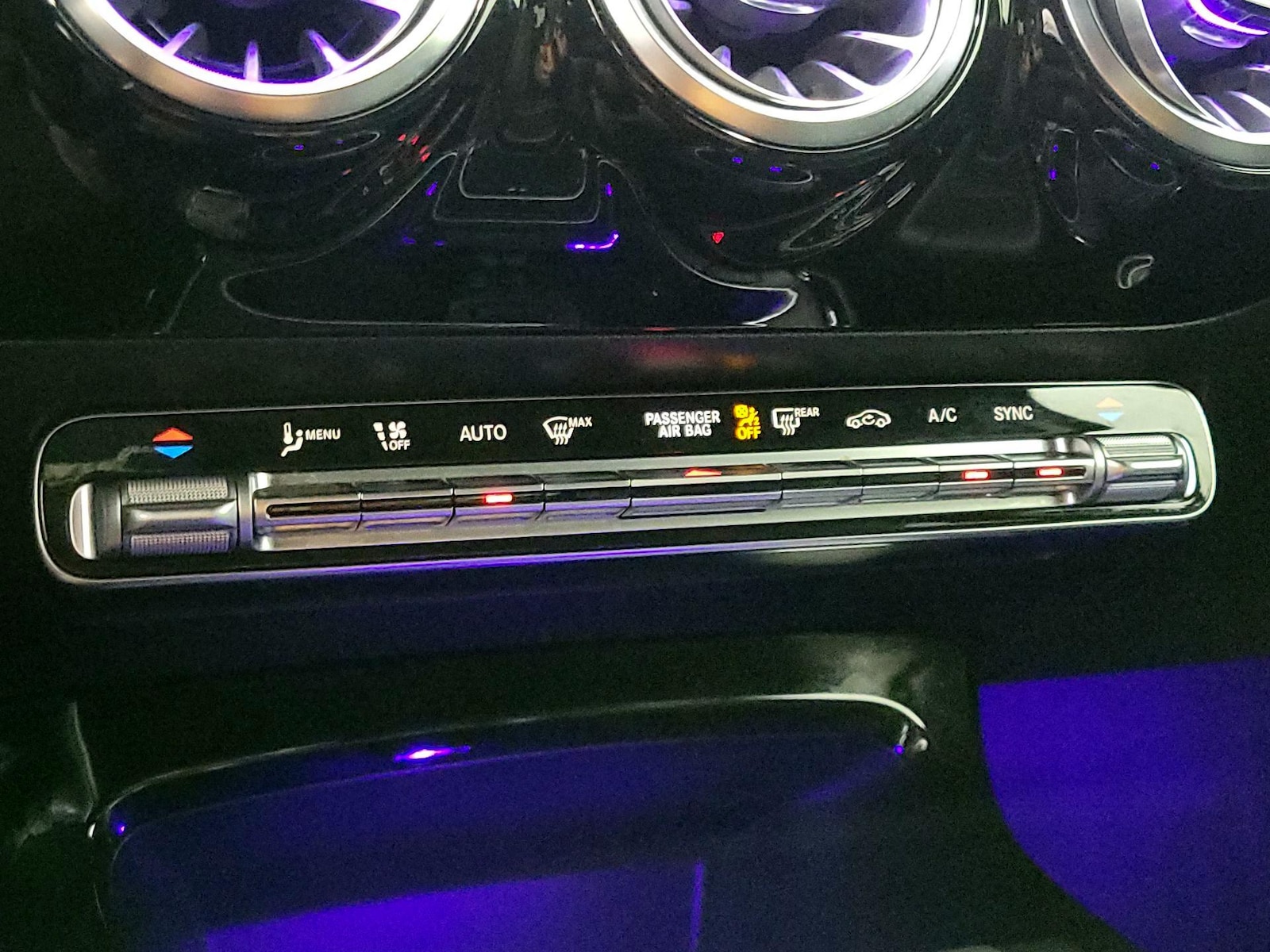 2022 Mercedes-Benz A-Class A220 - Photo 17