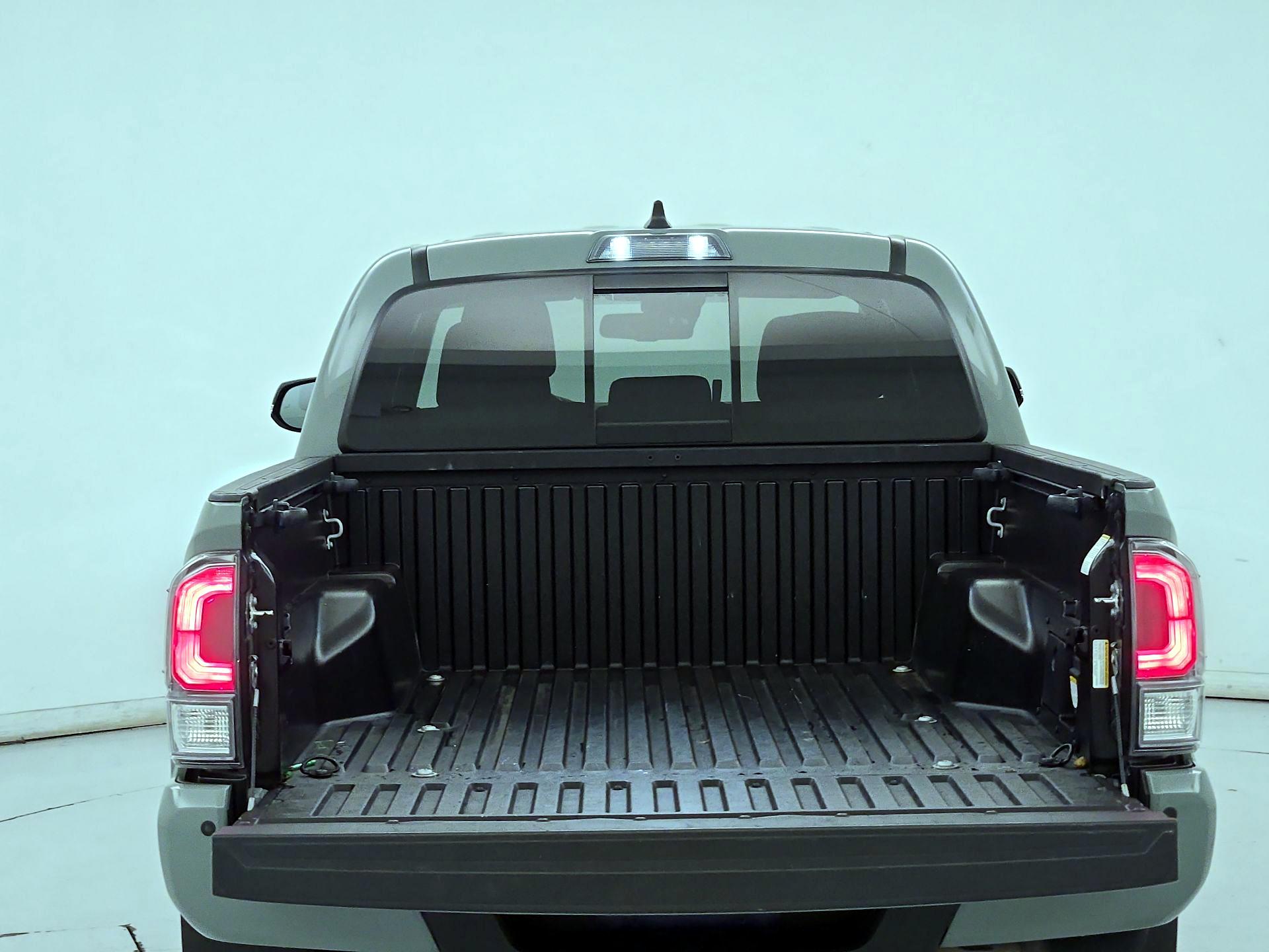 Thumbnail: 2023 Toyota Tacoma - 20