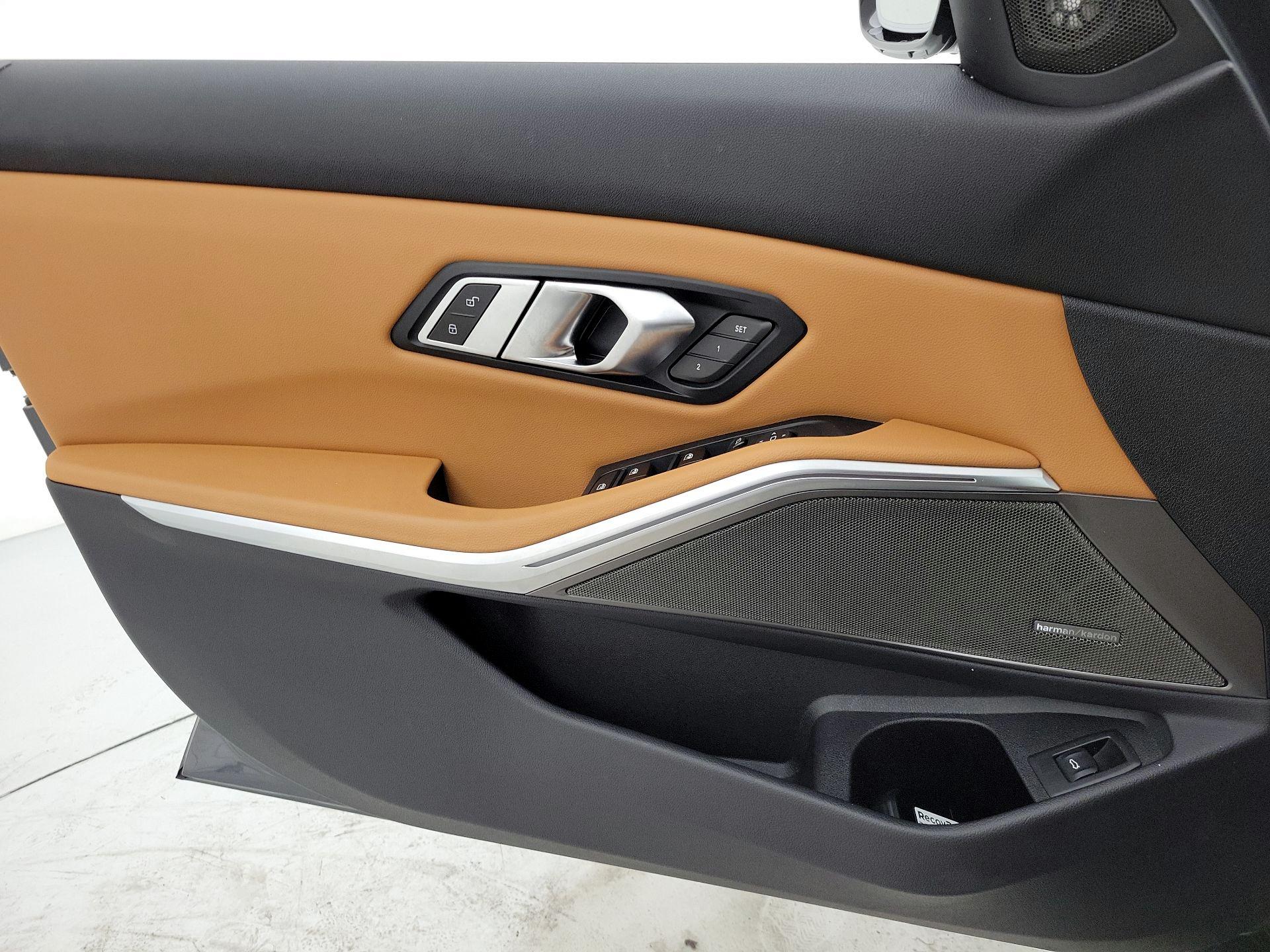 Thumbnail: 2022 BMW 3 Series - 12