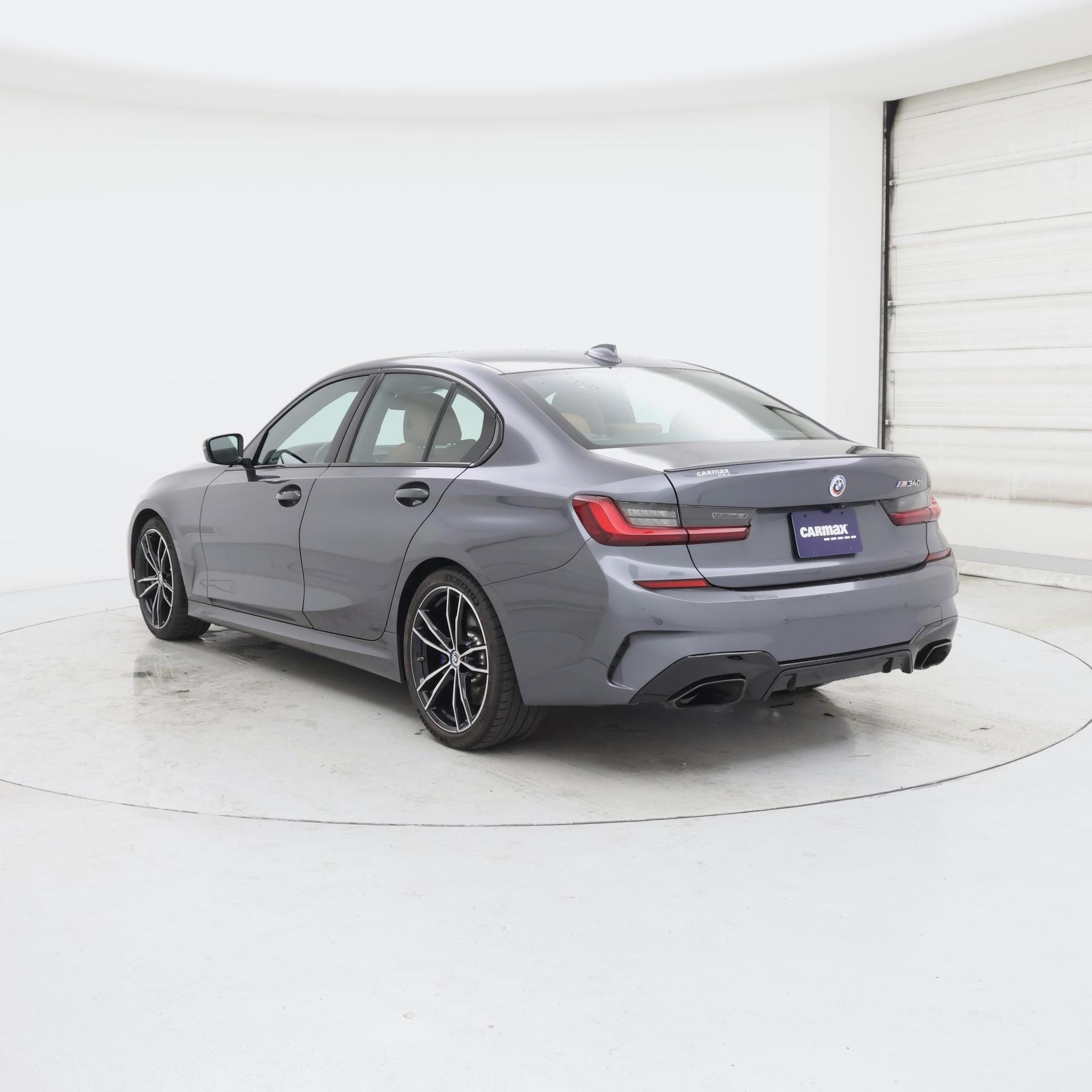 Thumbnail: 2022 BMW 3 Series - 2