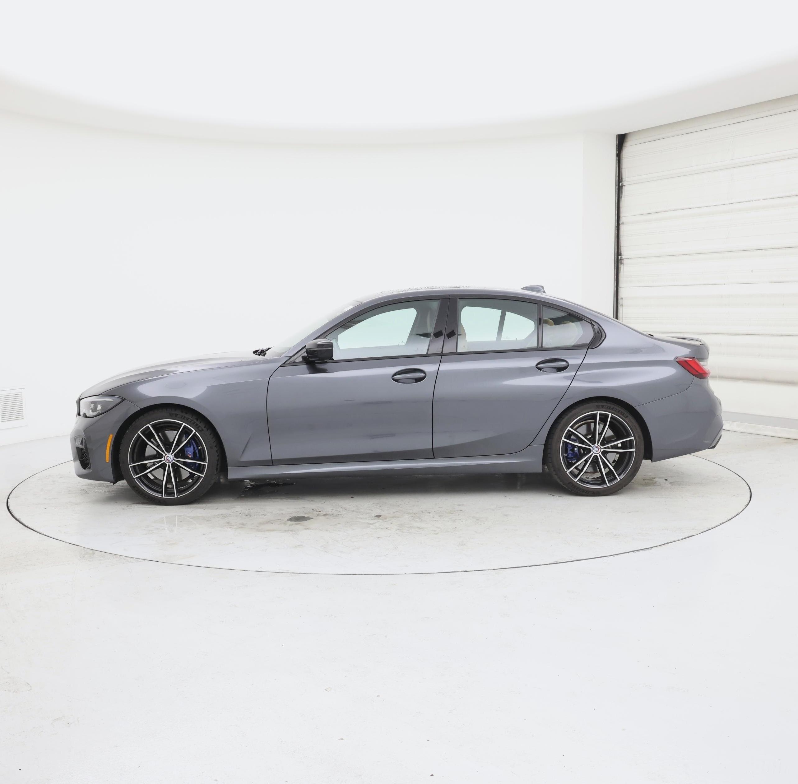 Thumbnail: 2022 BMW 3 Series - 3