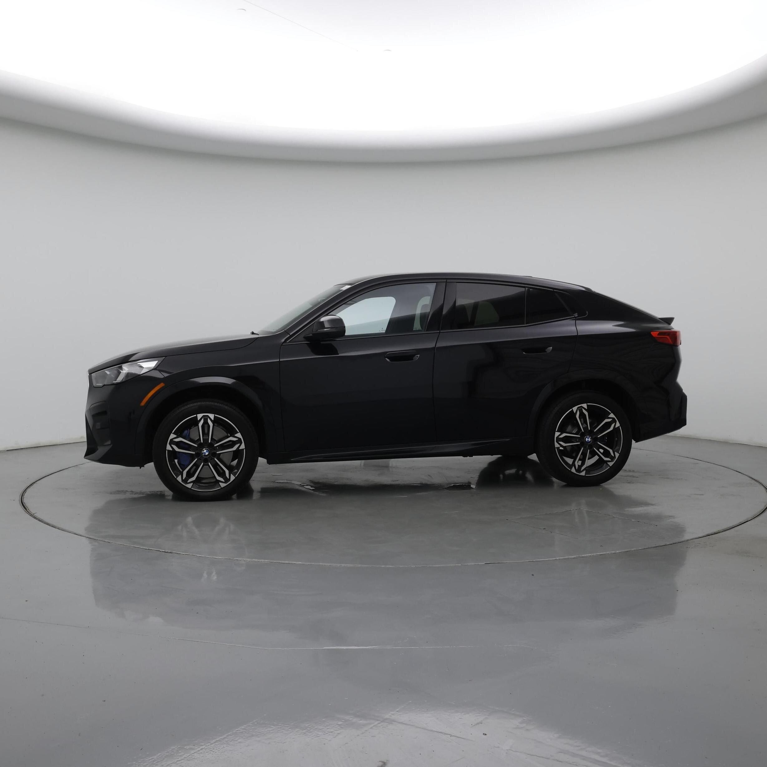 Thumbnail: 2025 BMW X2 - 3