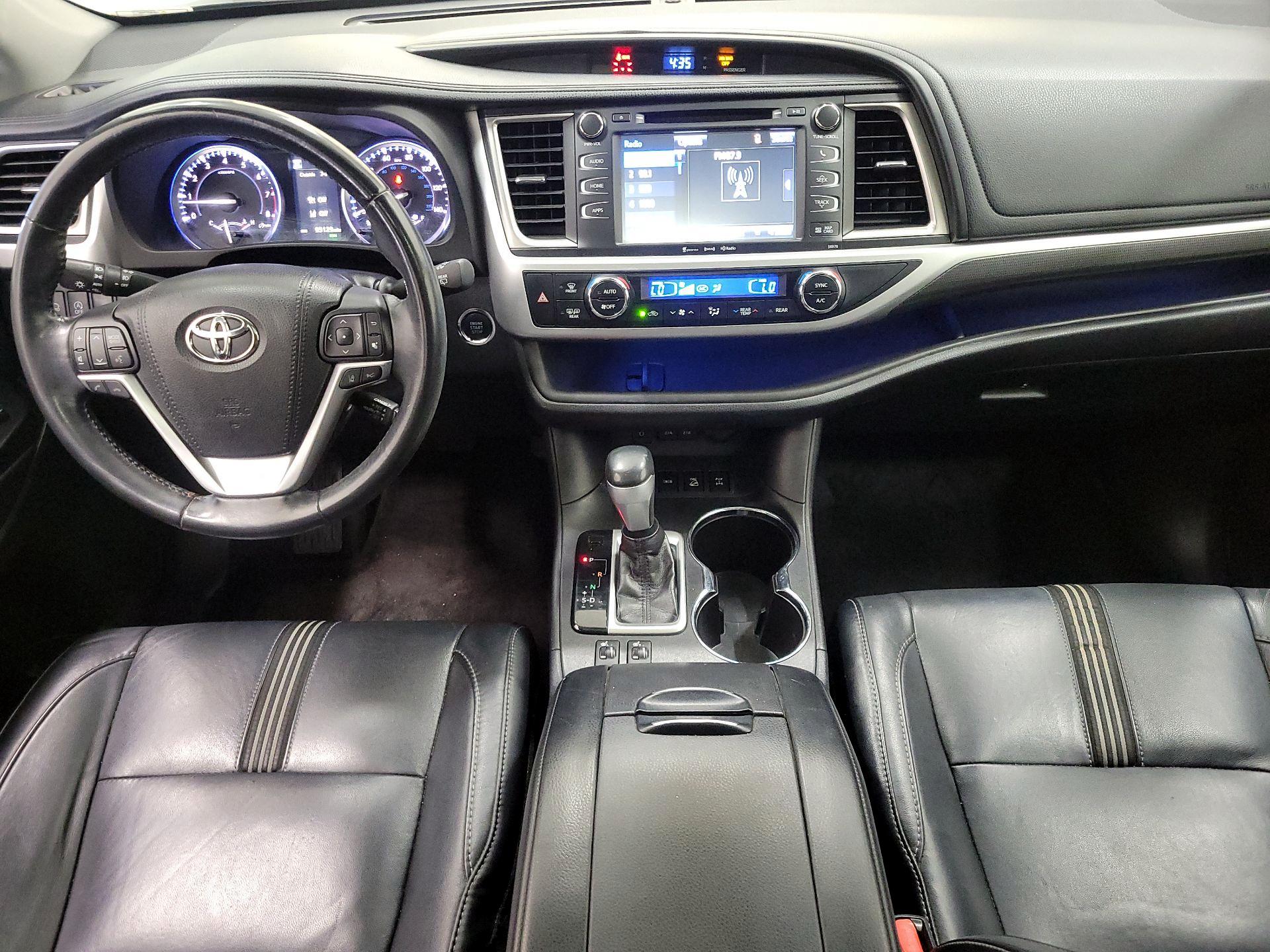 Thumbnail: 2017 Toyota Highlander - 9