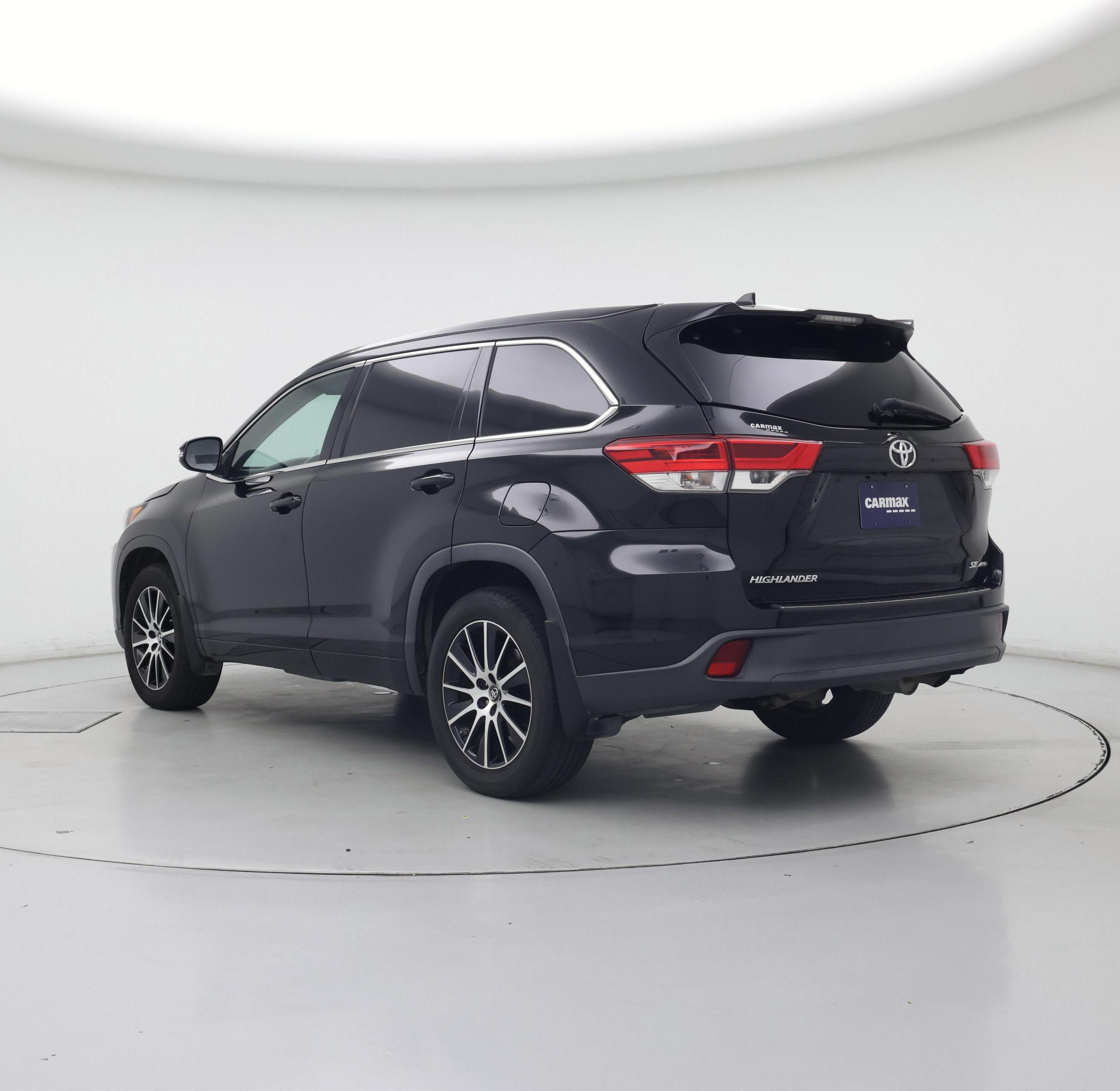 Thumbnail: 2017 Toyota Highlander - 2