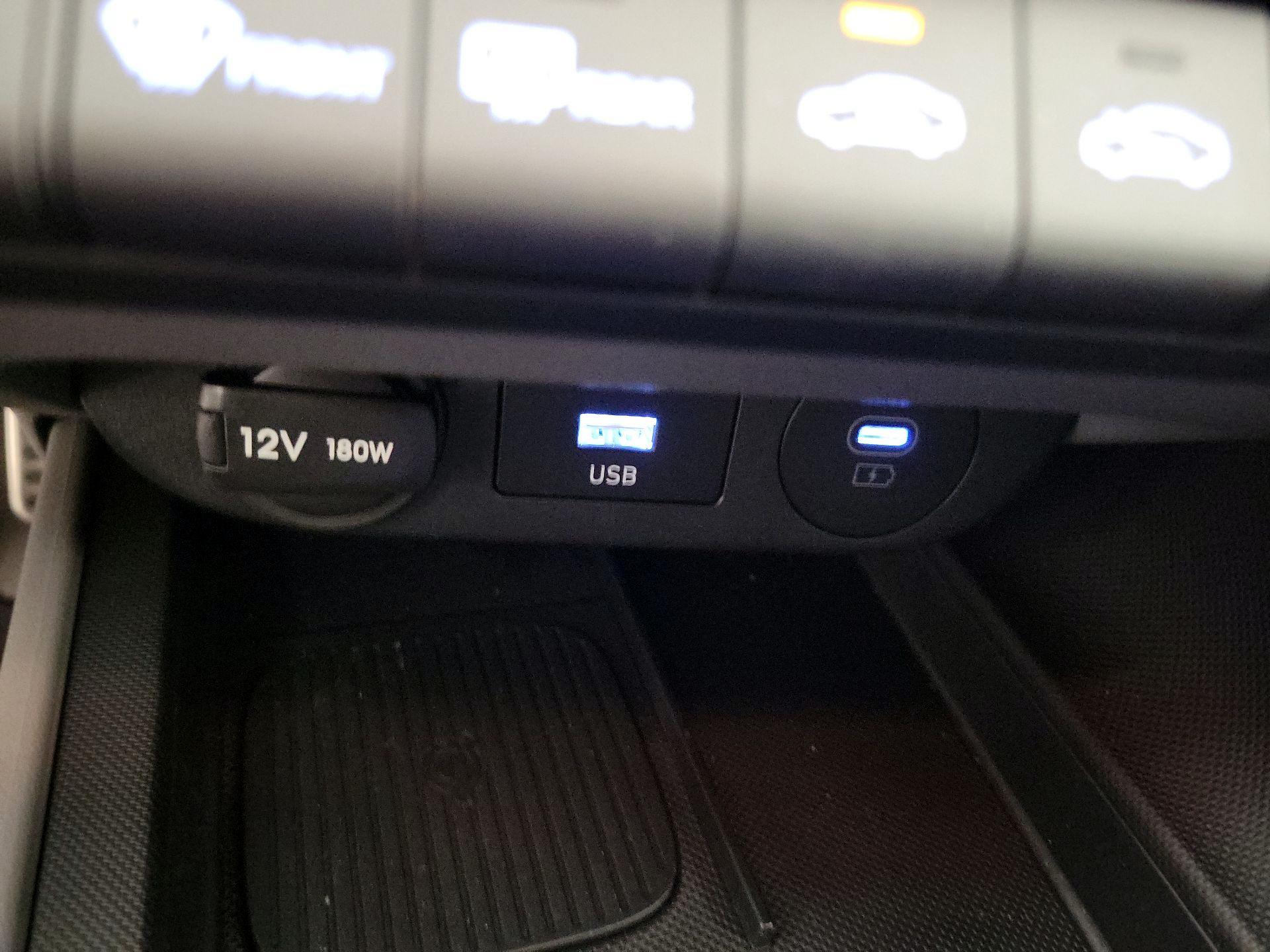 Thumbnail: 2026 Hyundai Elantra - 18