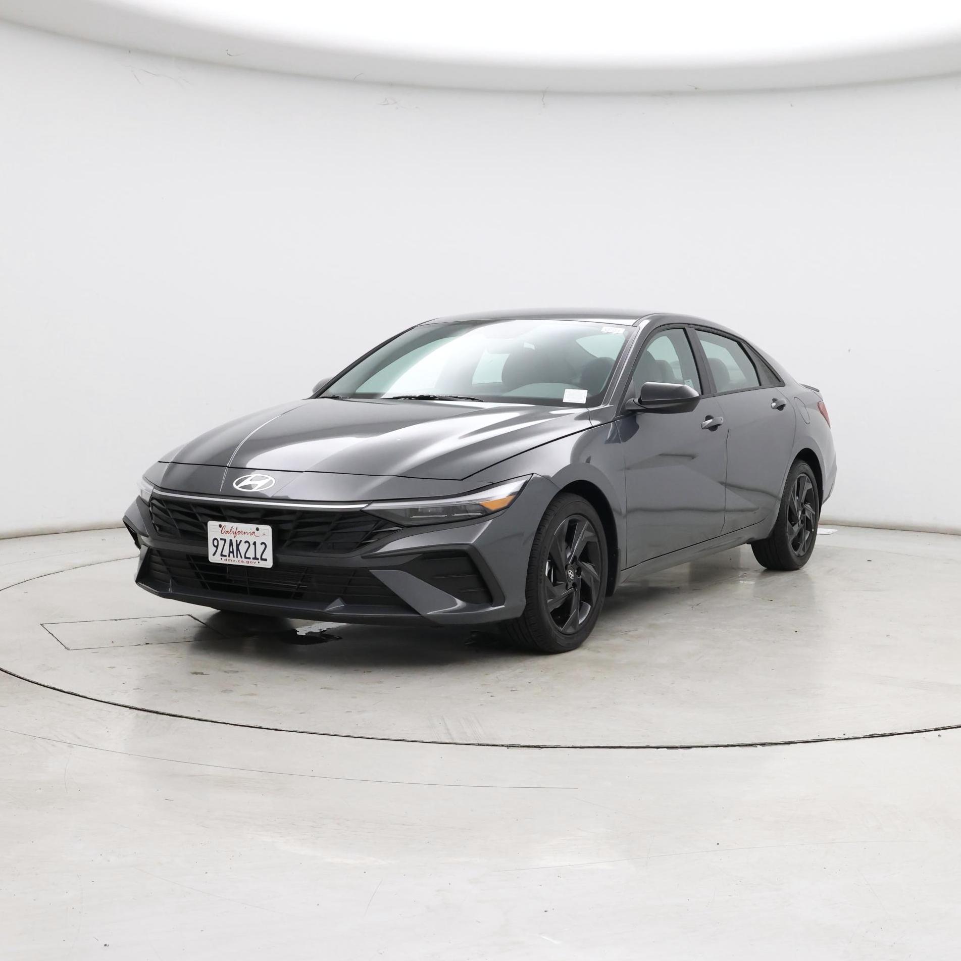 Thumbnail: 2026 Hyundai Elantra - 4