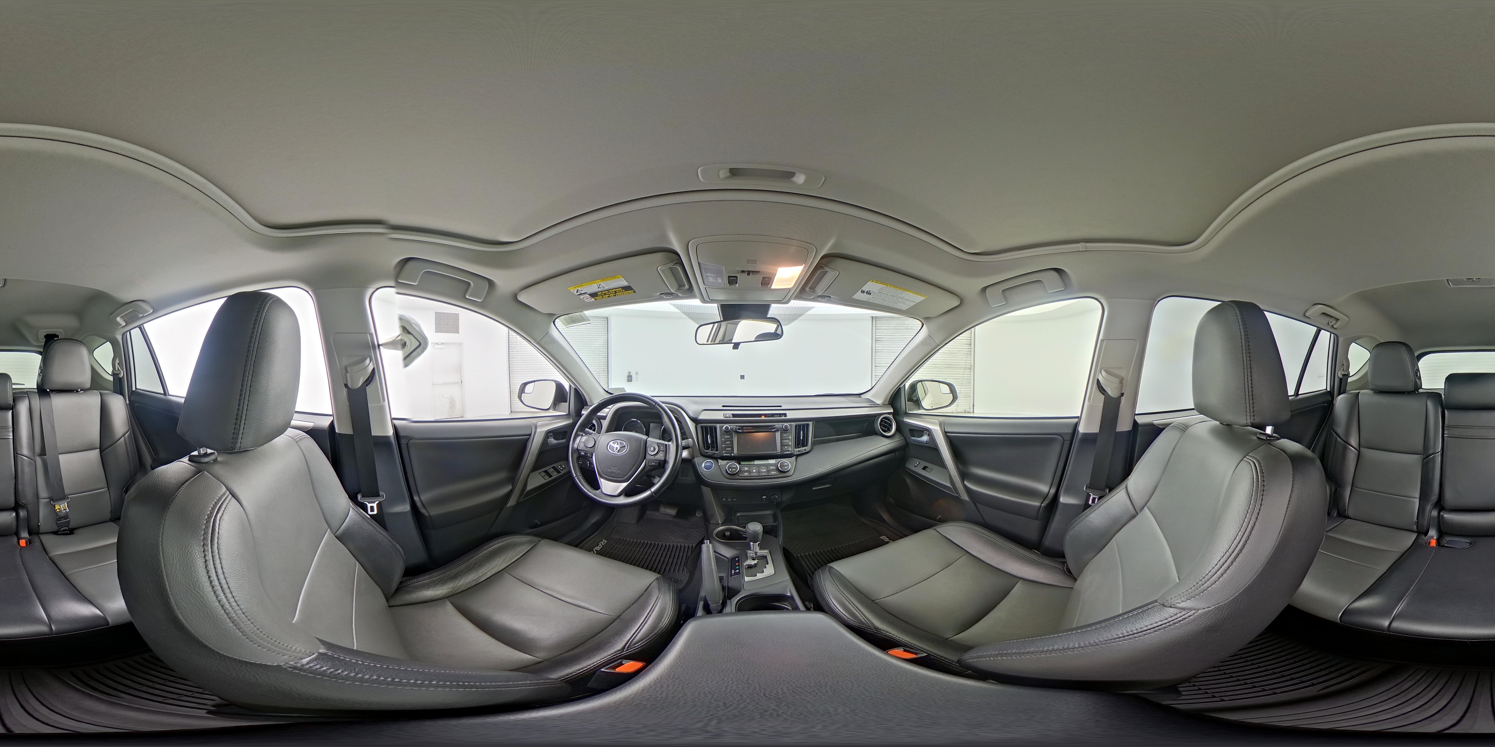 2018 Toyota RAV4 XLE - Photo 24