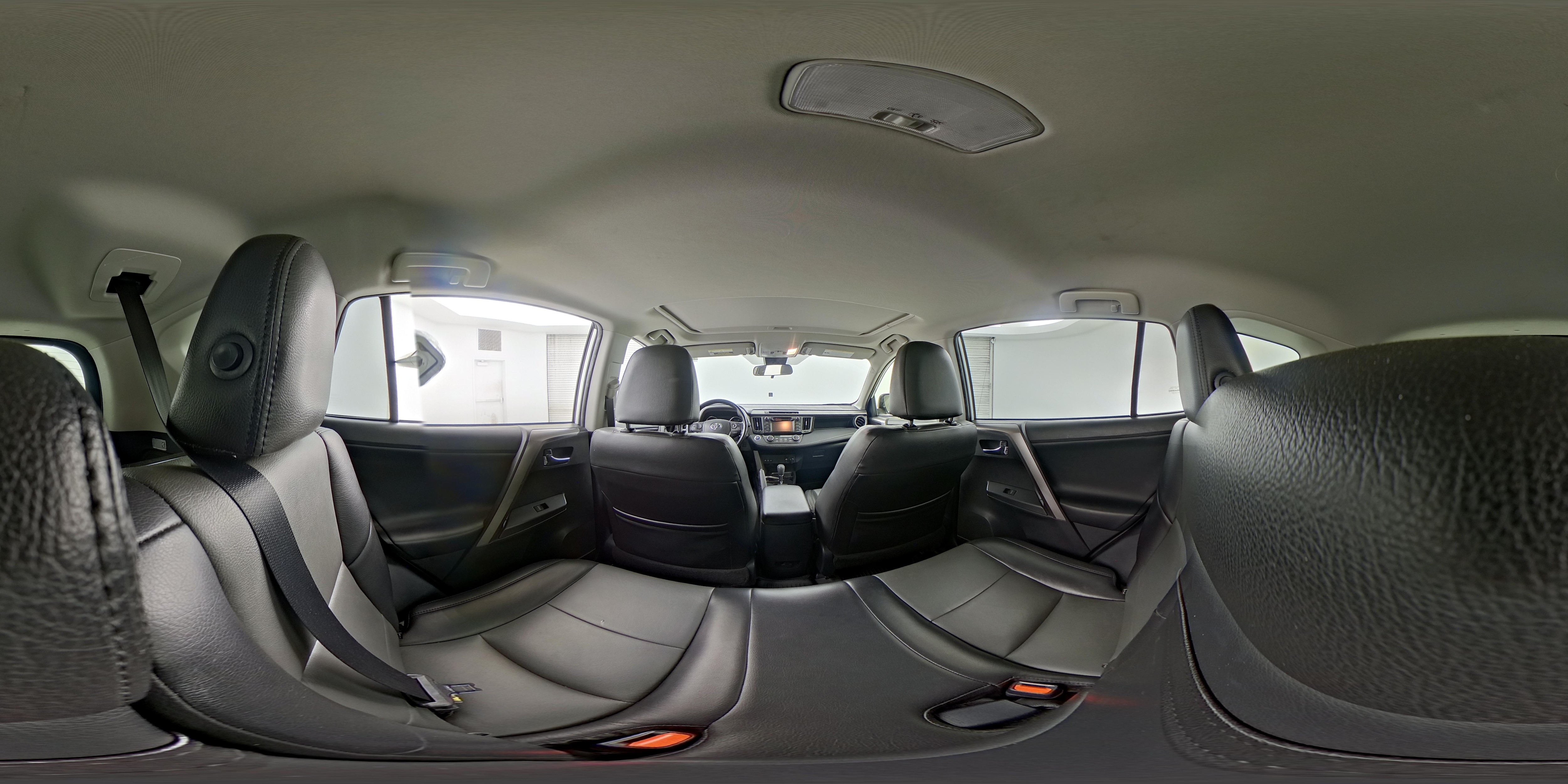 2018 Toyota RAV4 XLE - Photo 25