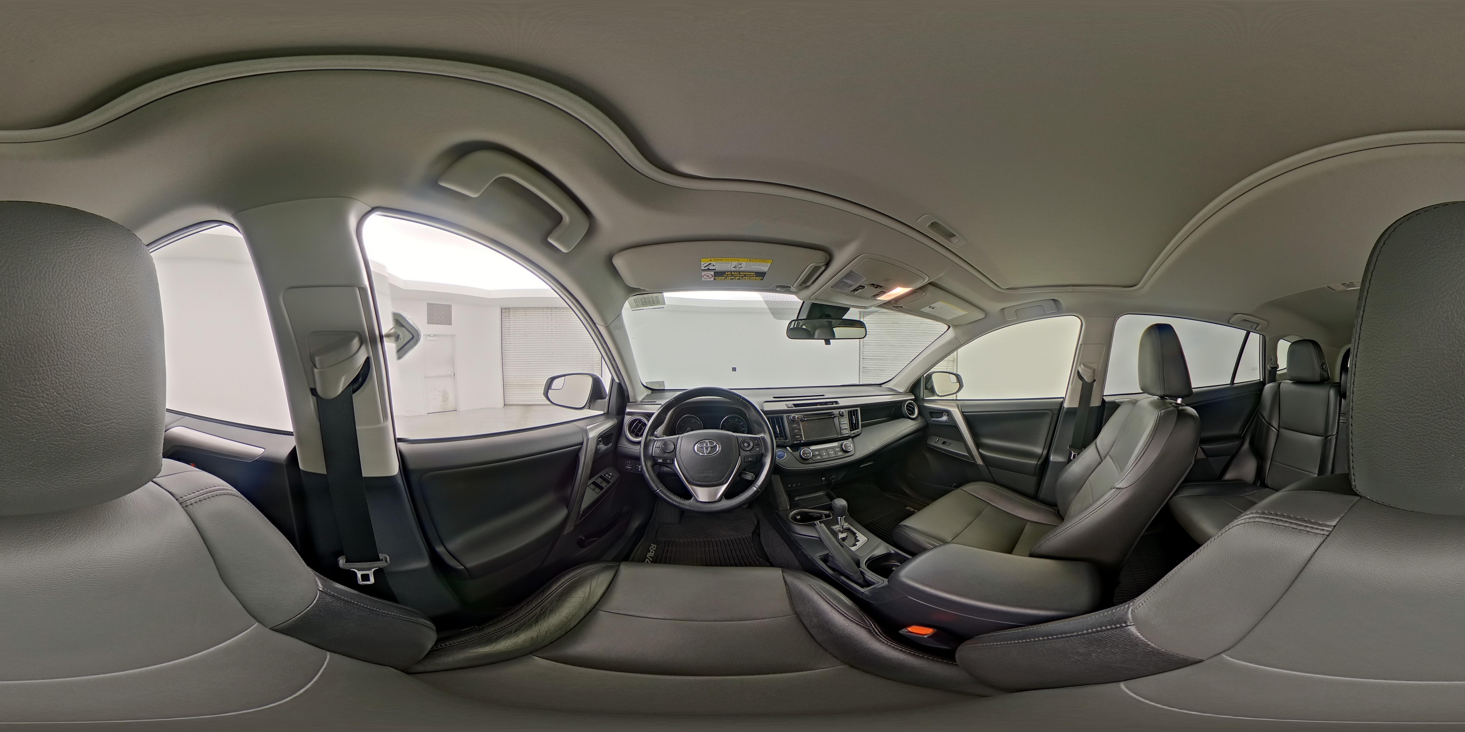 2018 Toyota RAV4 XLE - Photo 26