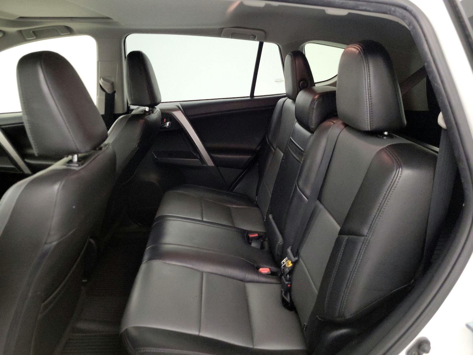 2018 Toyota RAV4 XLE - Photo 20