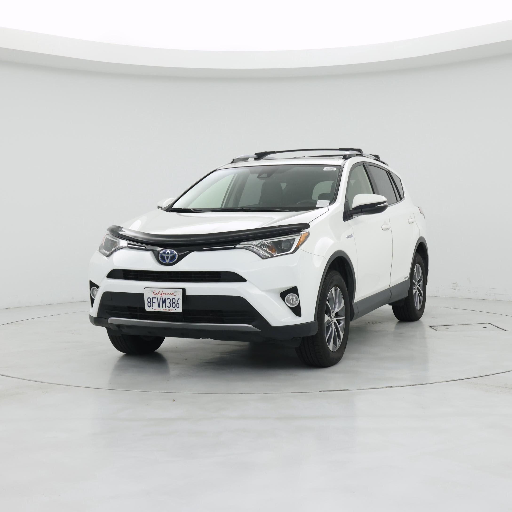 Thumbnail: 2018 Toyota RAV4 - 4