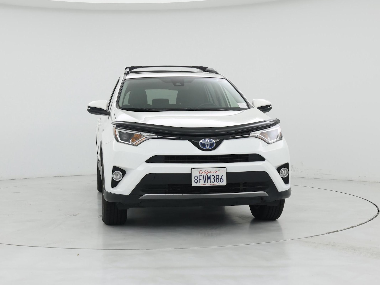 2018 Toyota RAV4 XLE - Photo 6