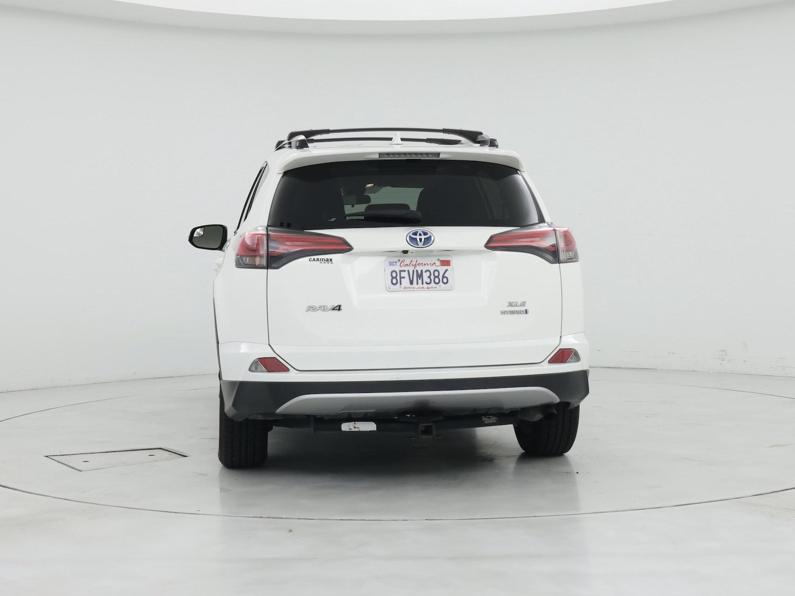2018 Toyota RAV4 XLE - Photo 7
