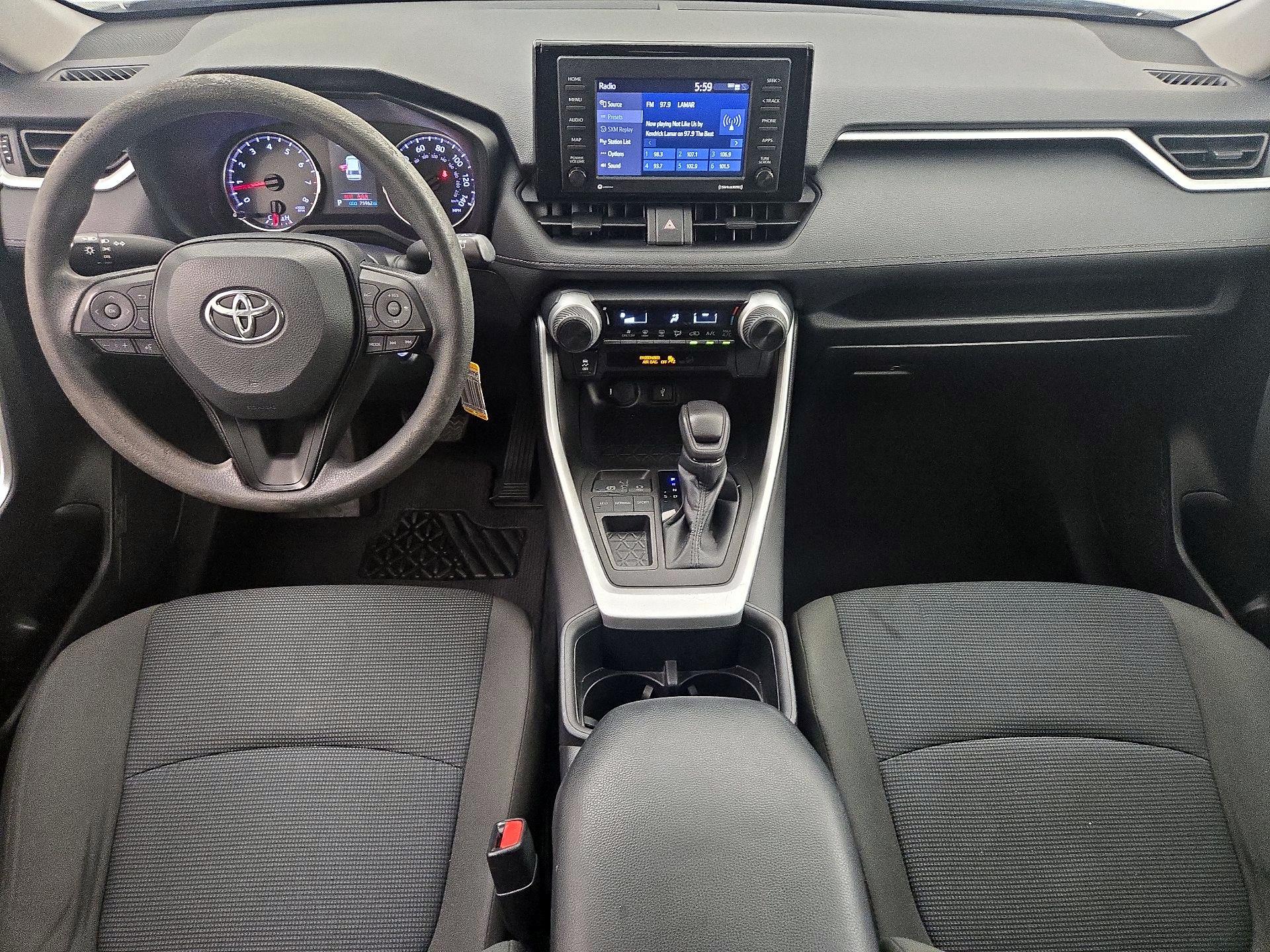 Thumbnail: 2022 Toyota RAV4 - 9