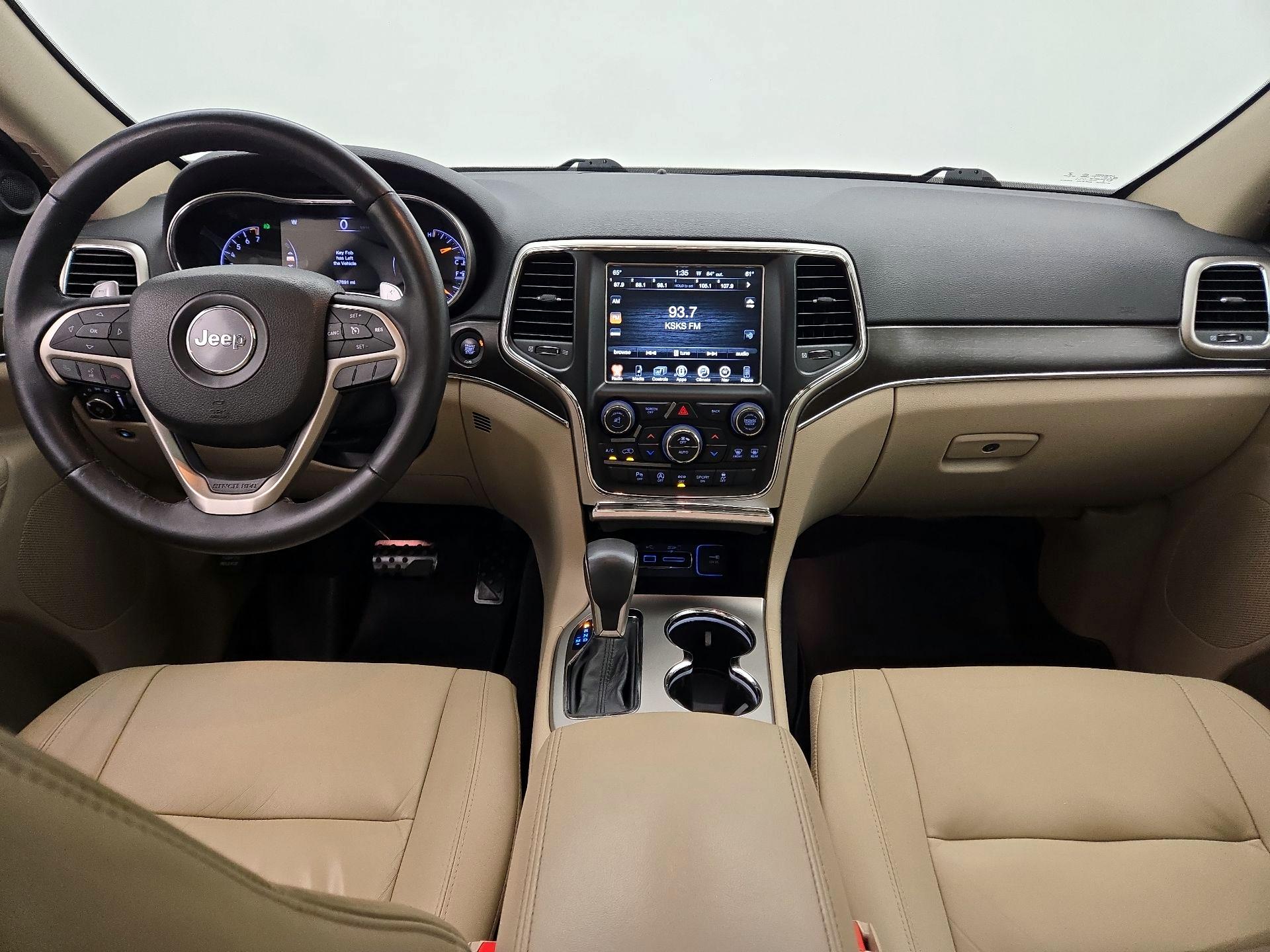 Thumbnail: 2017 Jeep Grand Cherokee - 9