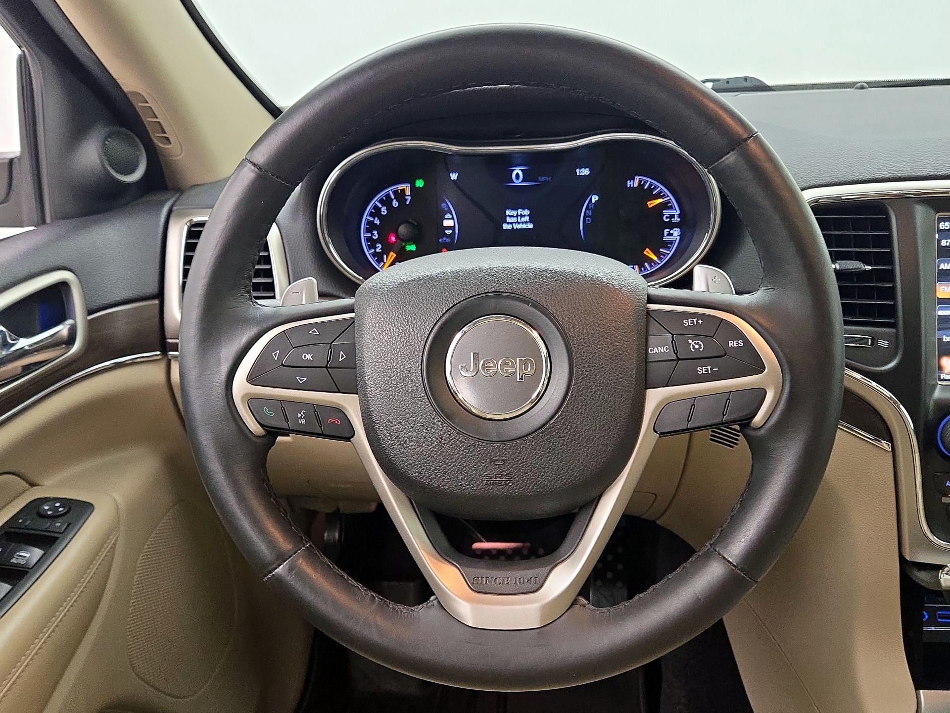 Thumbnail: 2017 Jeep Grand Cherokee - 10
