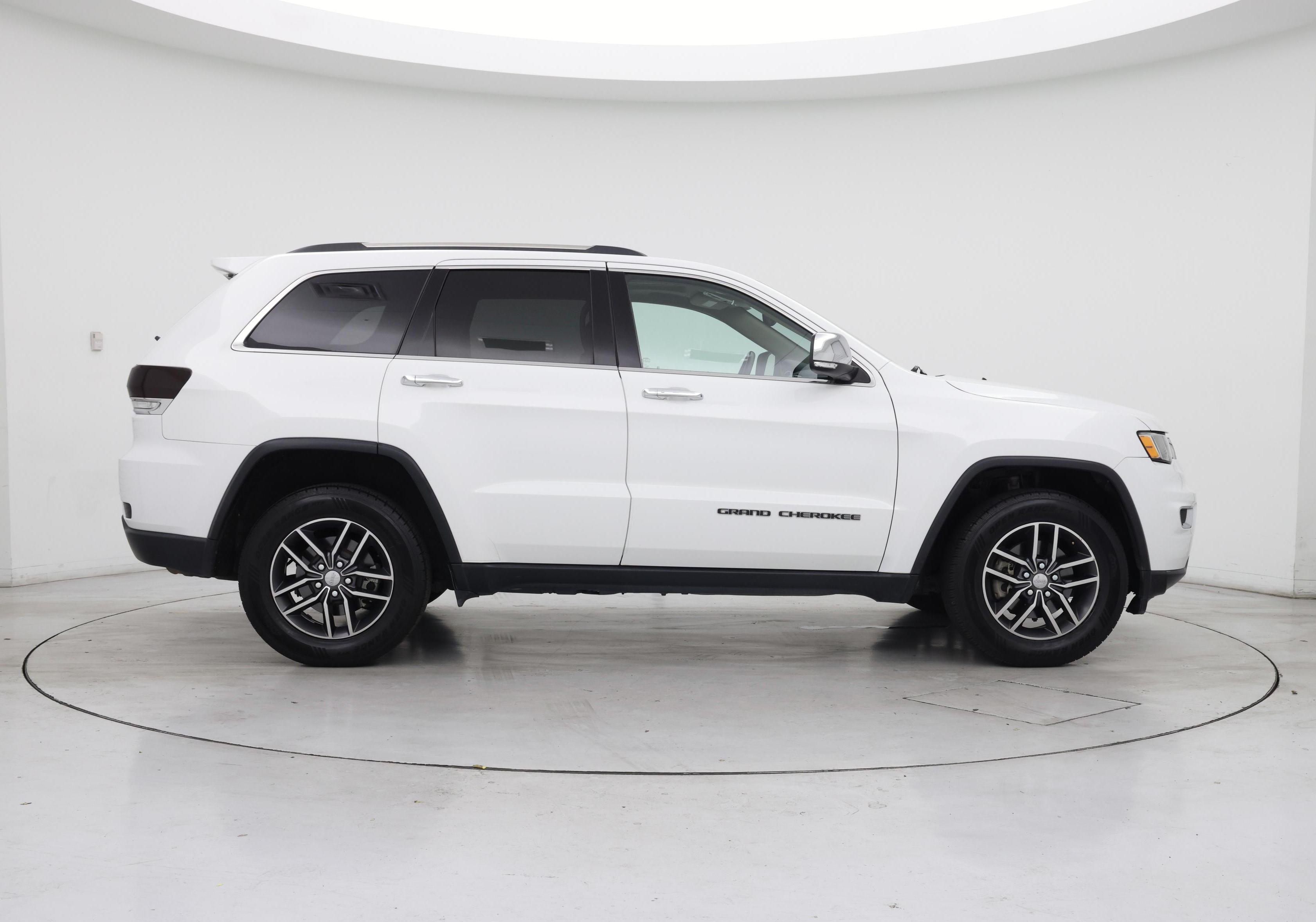 Thumbnail: 2017 Jeep Grand Cherokee - 7