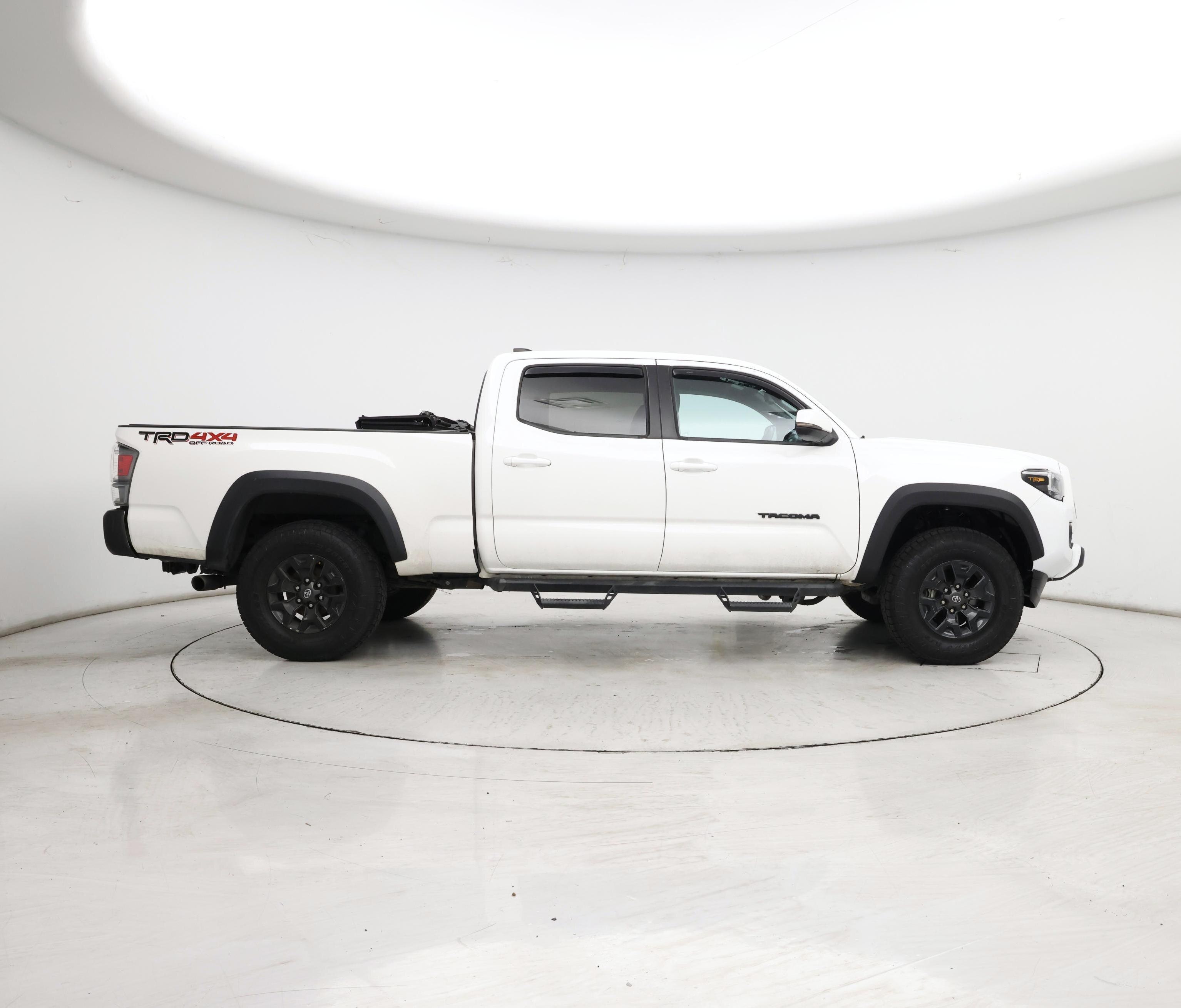 Thumbnail: 2022 Toyota Tacoma - 7
