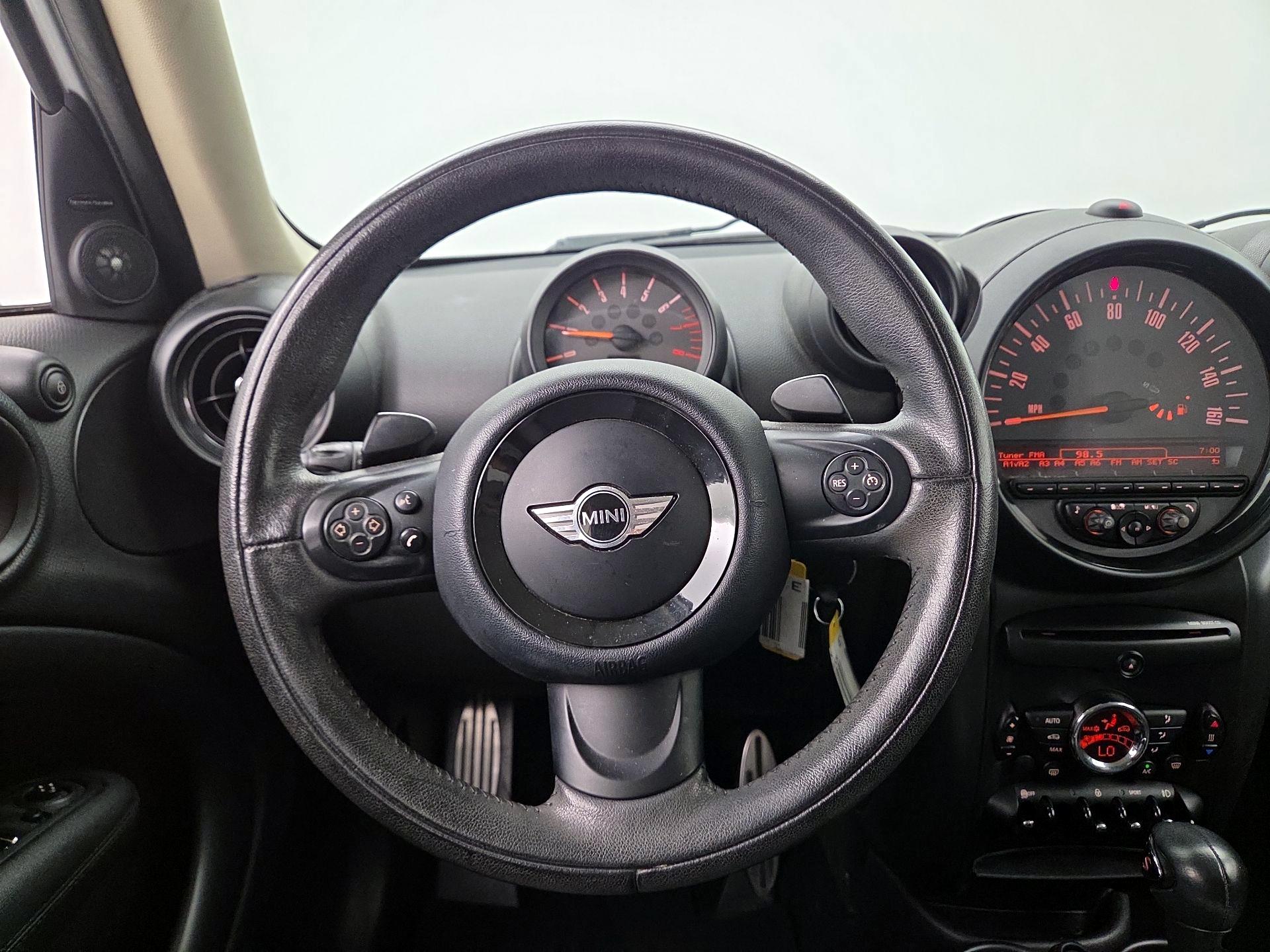 Thumbnail: 2015 MINI Cooper Countryman - 10