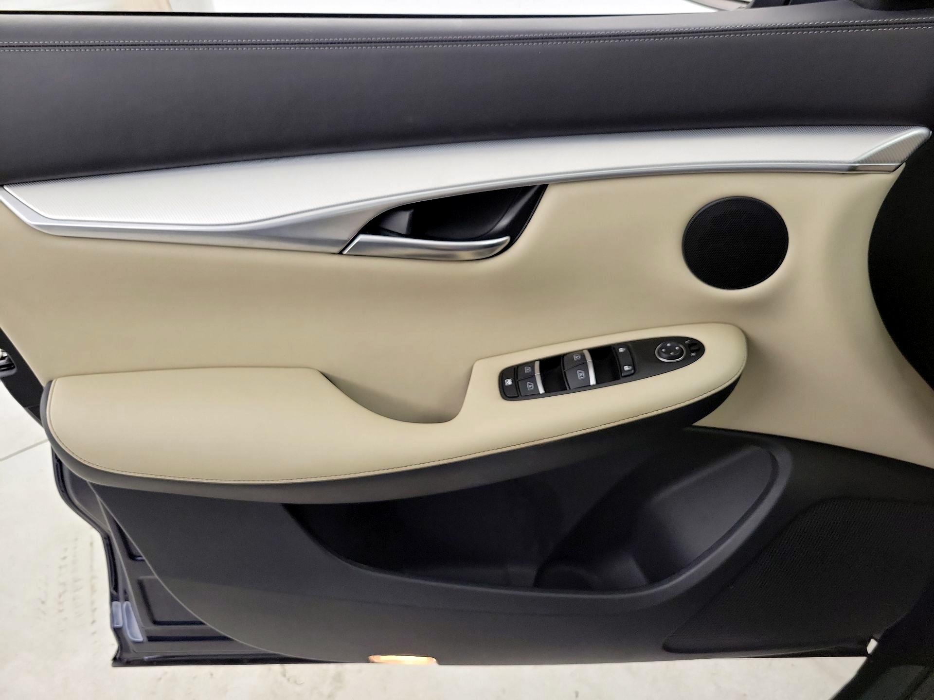 Thumbnail: 2021 INFINITI QX50 - 12