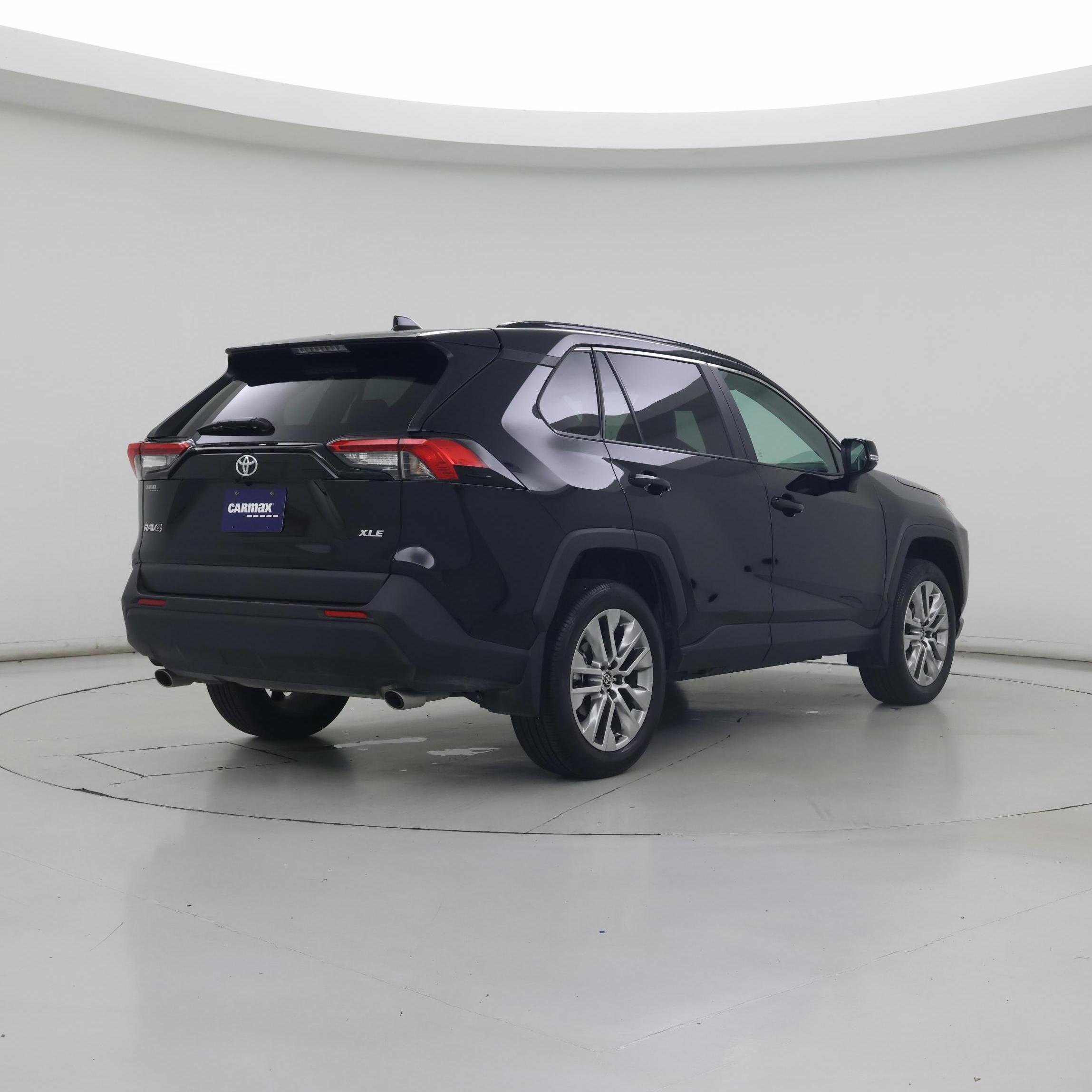 Thumbnail: 2025 Toyota RAV4 - 8