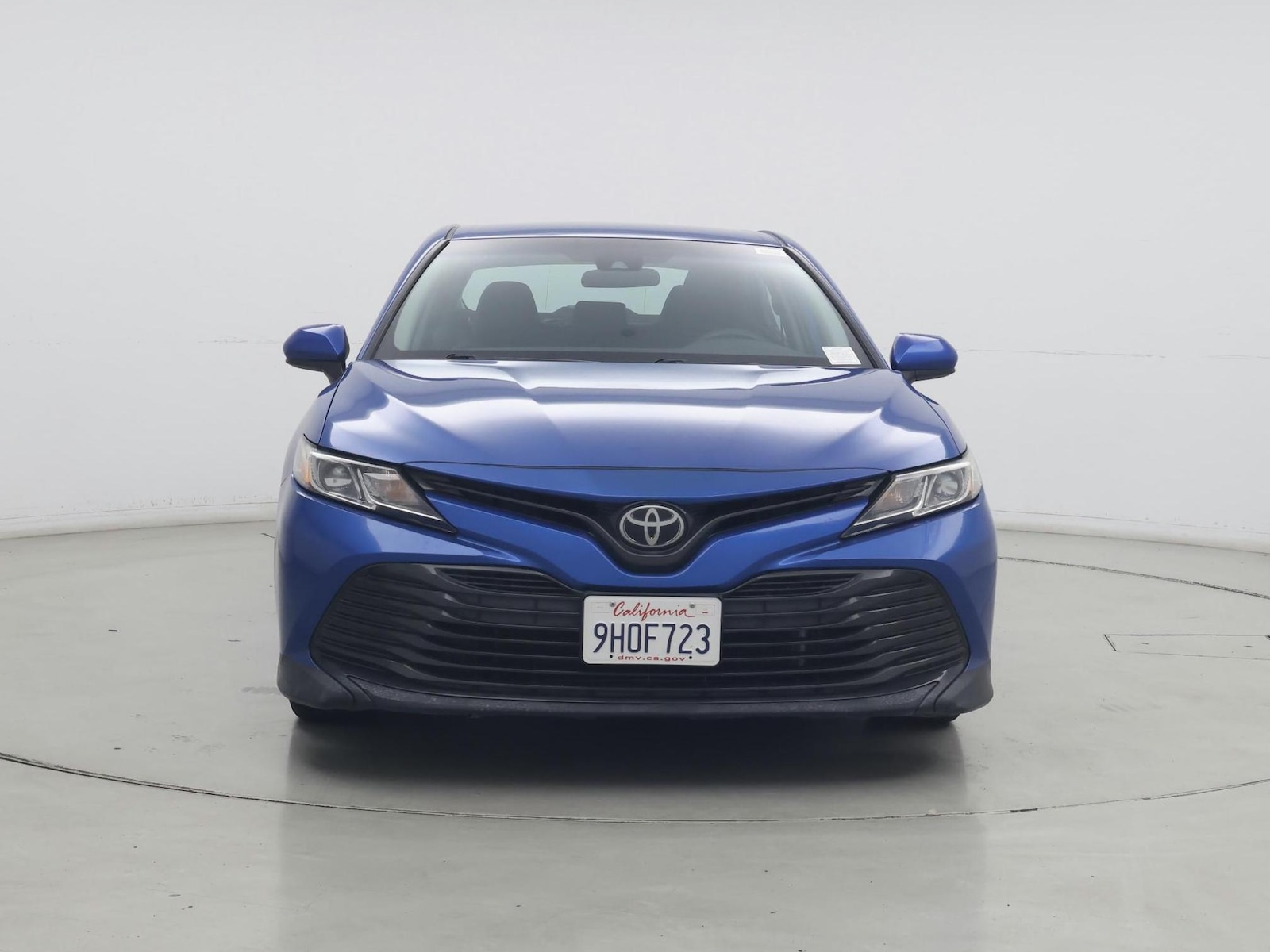 2020 Toyota Camry LE - Photo 6